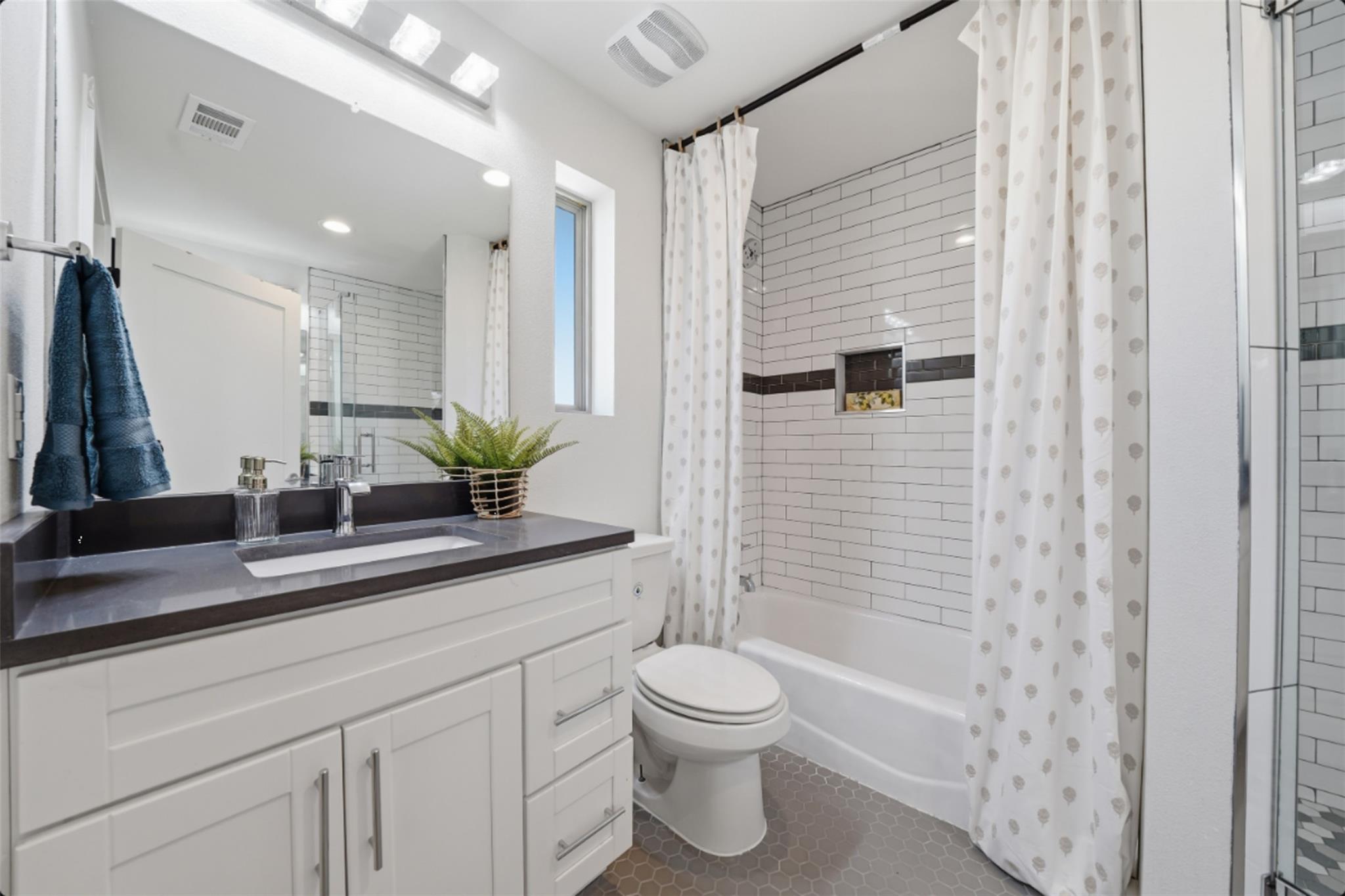 4705 Louis Ave # A & B, Austin, TX 78721