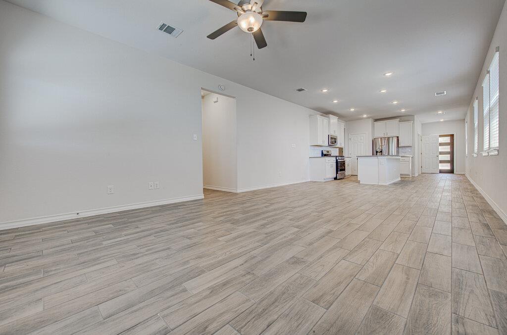 196 Pepperbark Loop, Buda, TX 78610