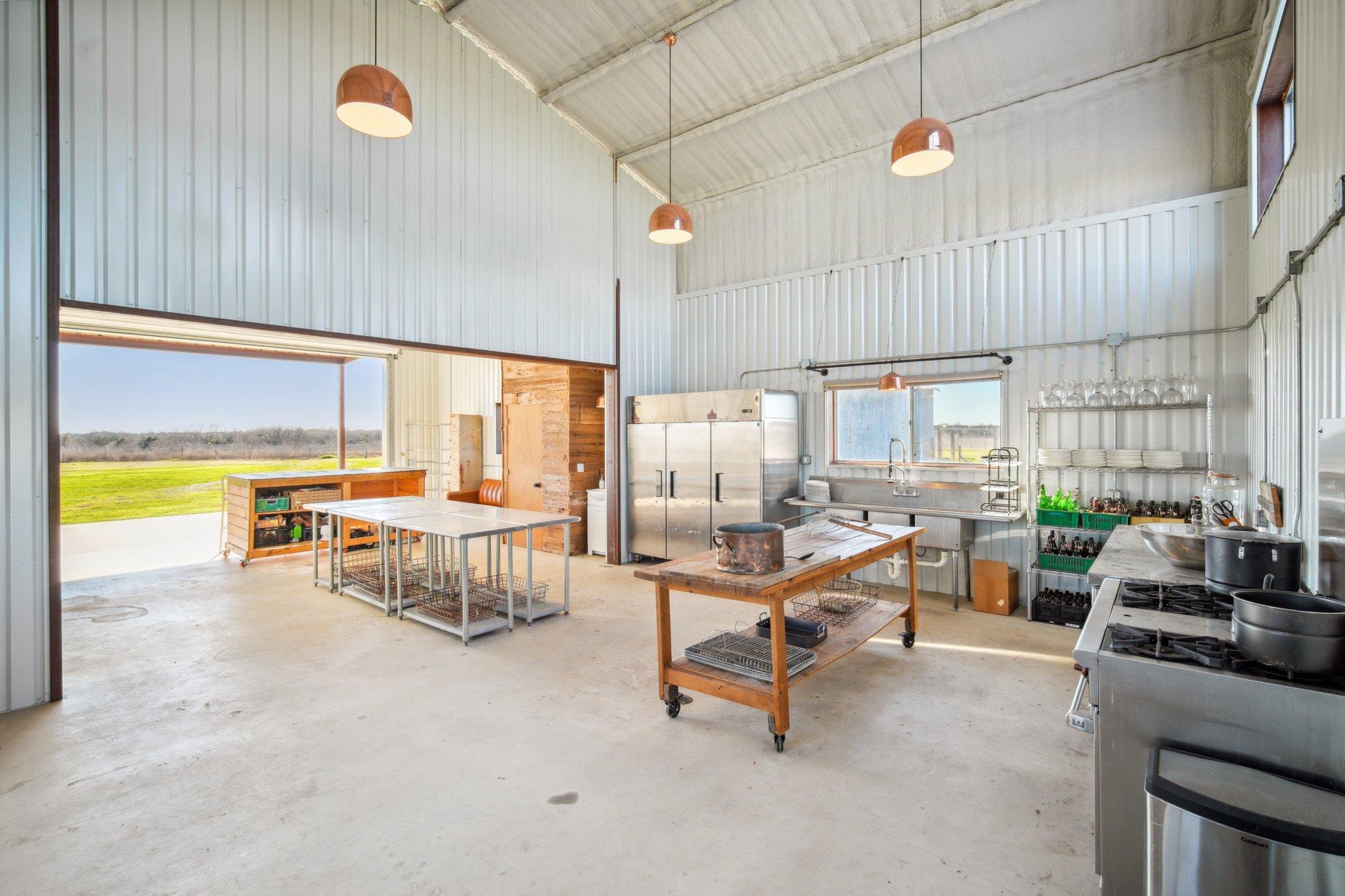 2200 Highway 21 E, Paige, TX 78659