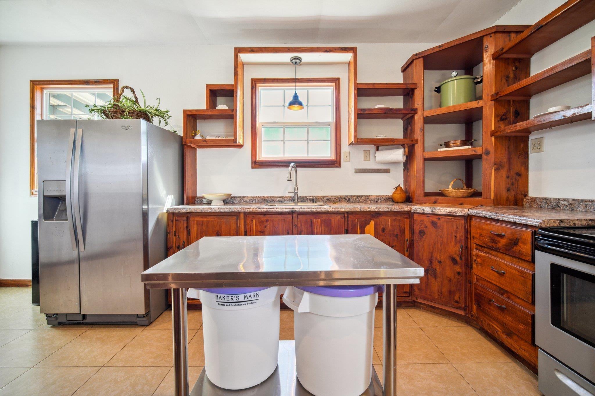 2200 Highway 21 E, Paige, TX 78659