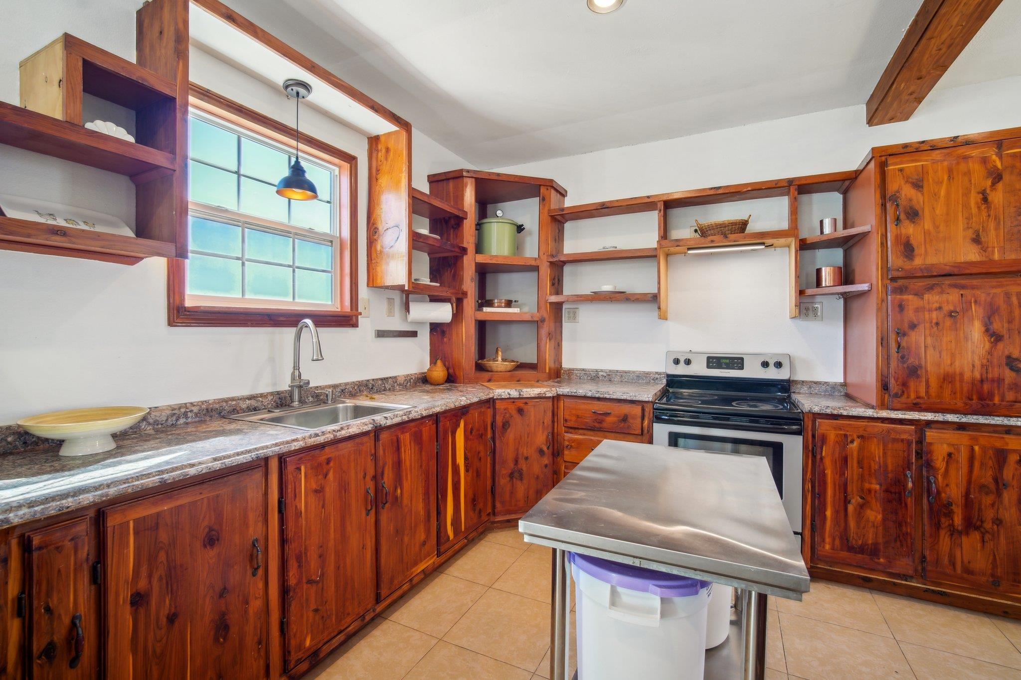 2200 Highway 21 E, Paige, TX 78659