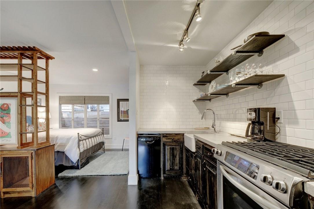 1212 Castle Hill St # 3, Austin, TX 78703