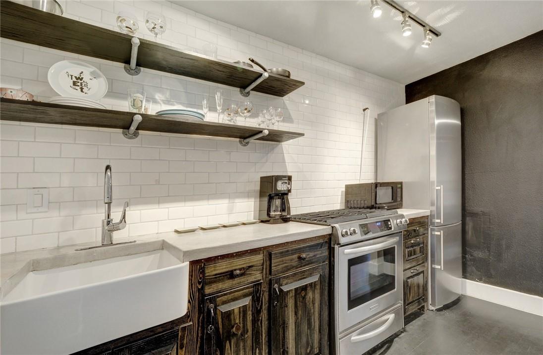 1212 Castle Hill St # 3, Austin, TX 78703