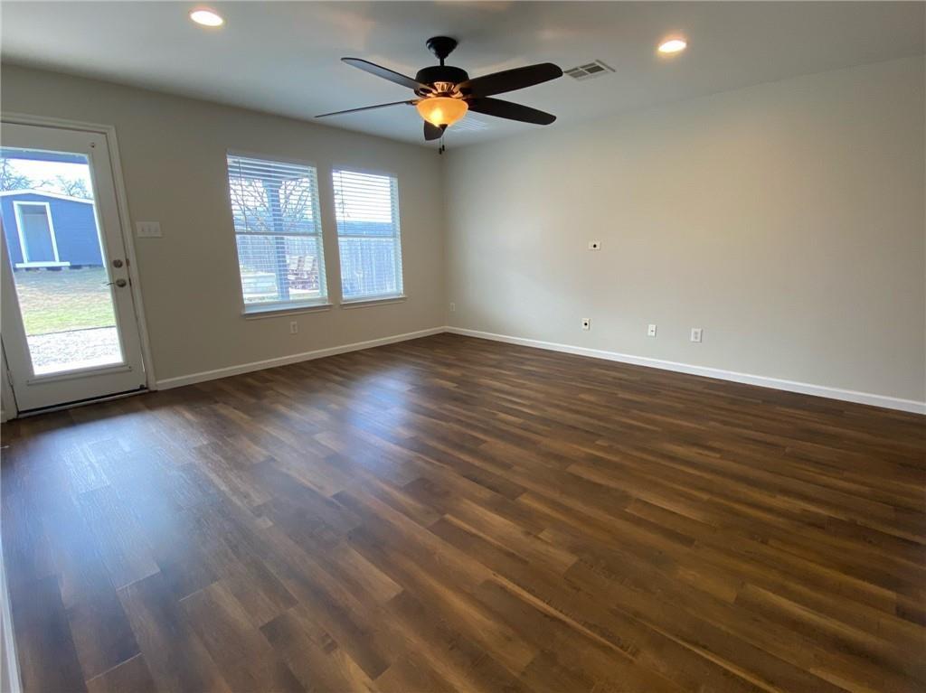 141 Ruby Lake Dr, Kyle, TX 78640