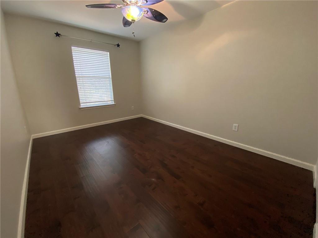 141 Ruby Lake Dr, Kyle, TX 78640