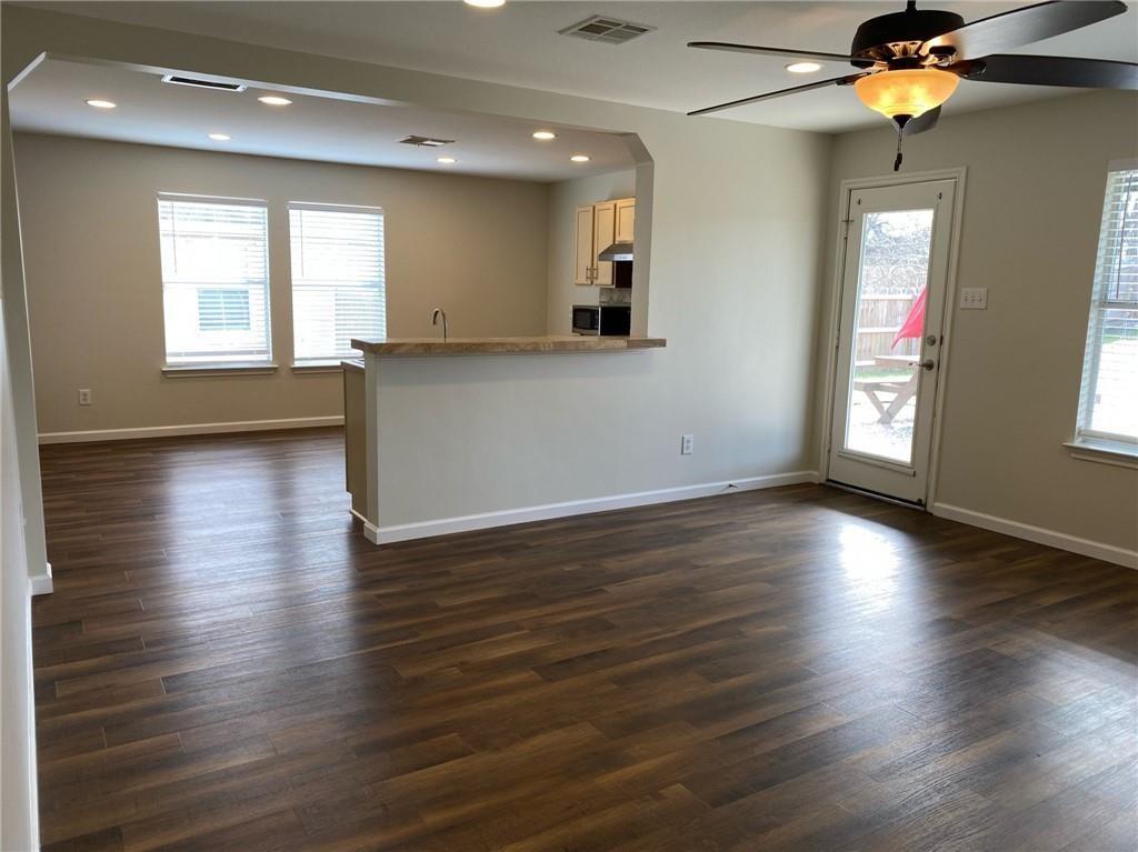 141 Ruby Lake Dr, Kyle, TX 78640