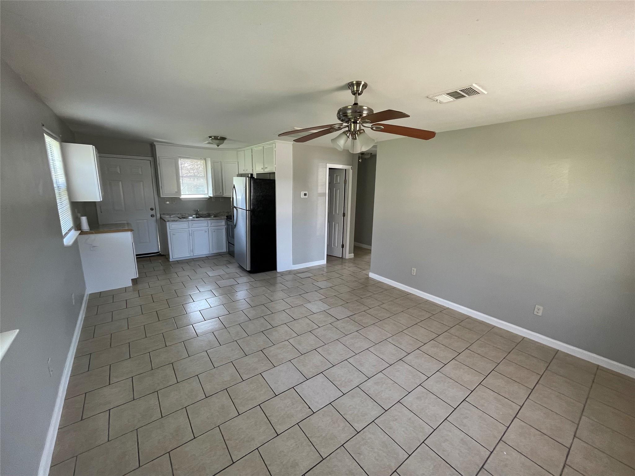 1041 Lott Ave, Austin, TX 78721