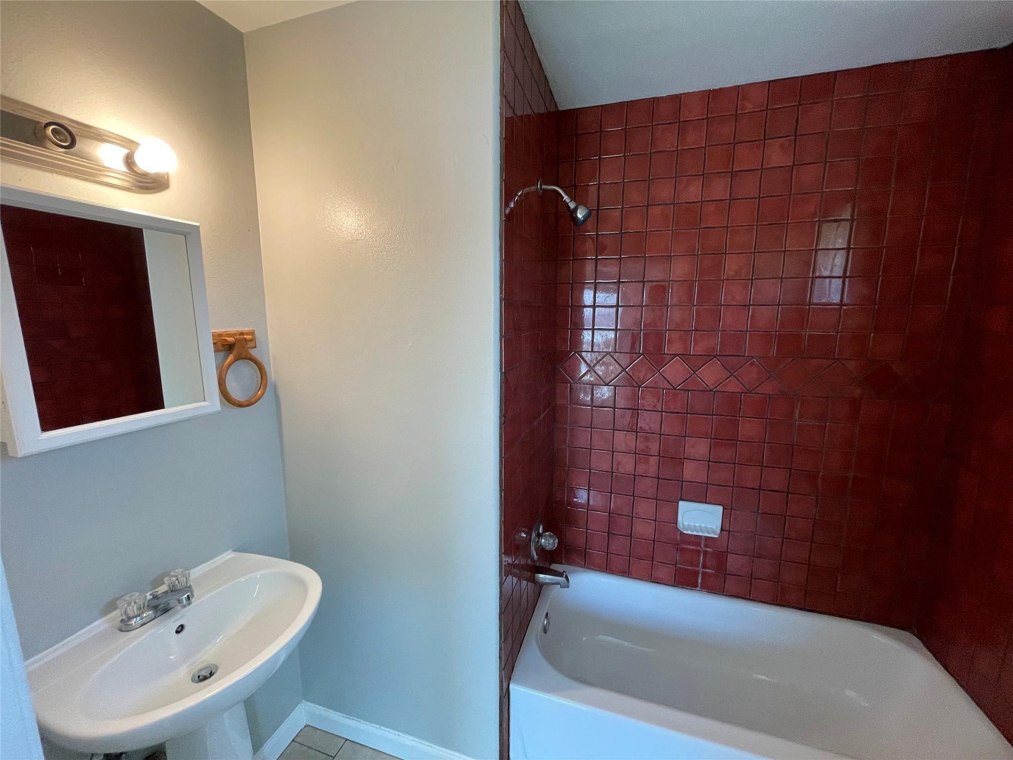 1041 Lott Ave, Austin, TX 78721