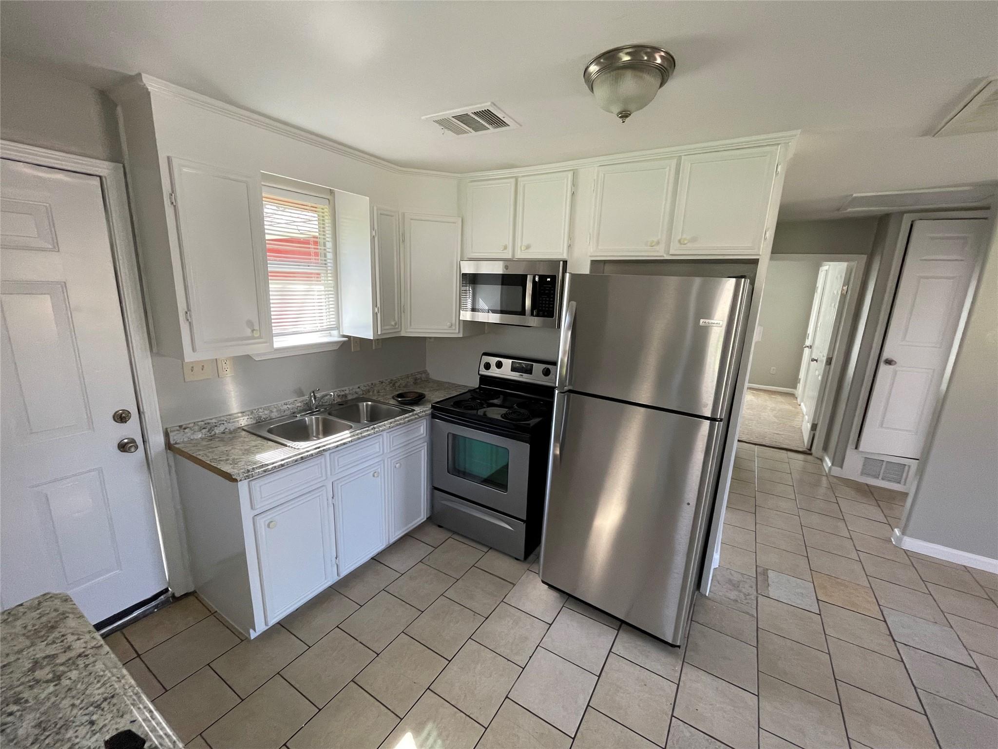 1041 Lott Ave, Austin, TX 78721