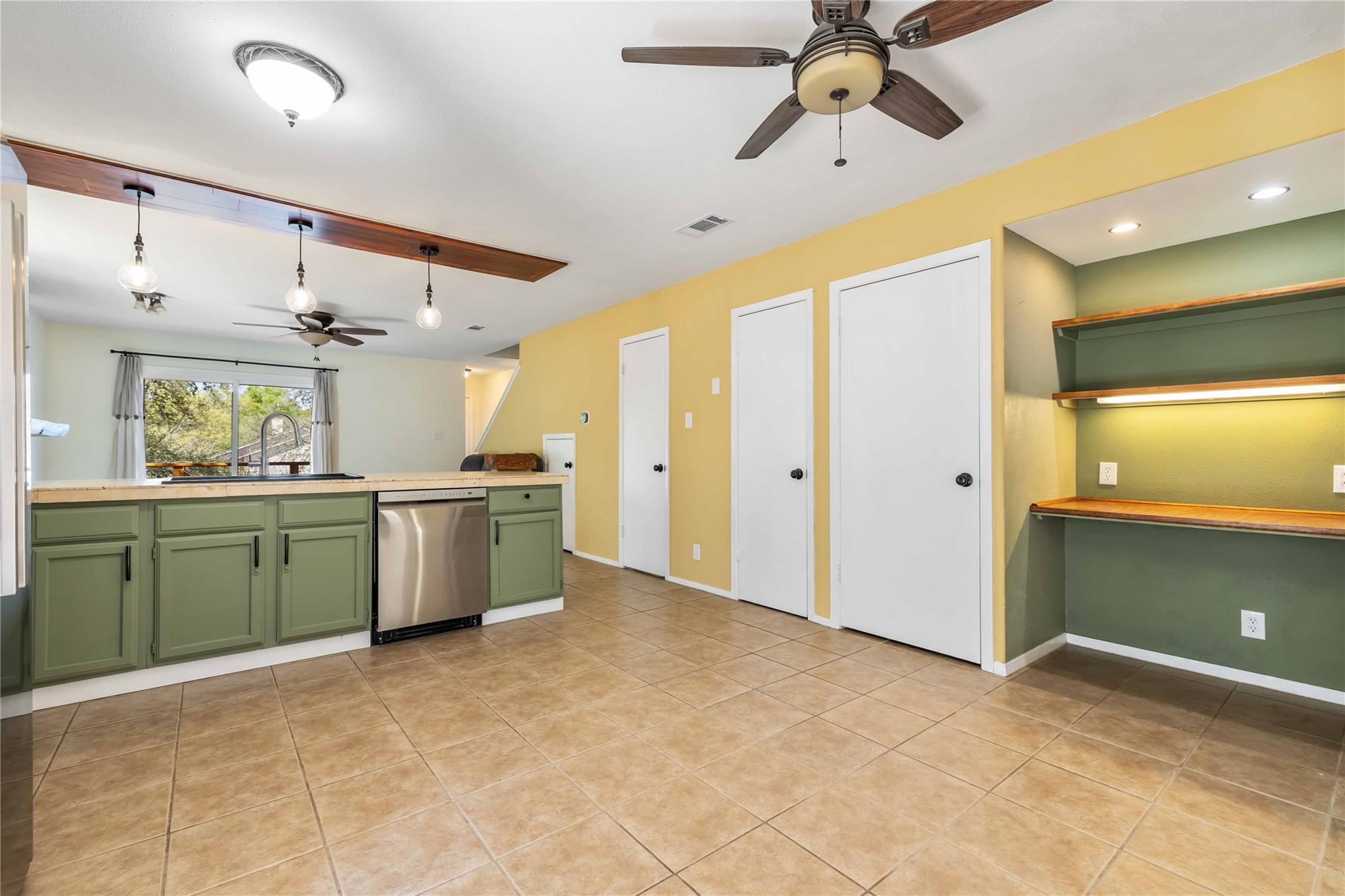 1703 Waterloo Trl # B, Austin, TX 78704