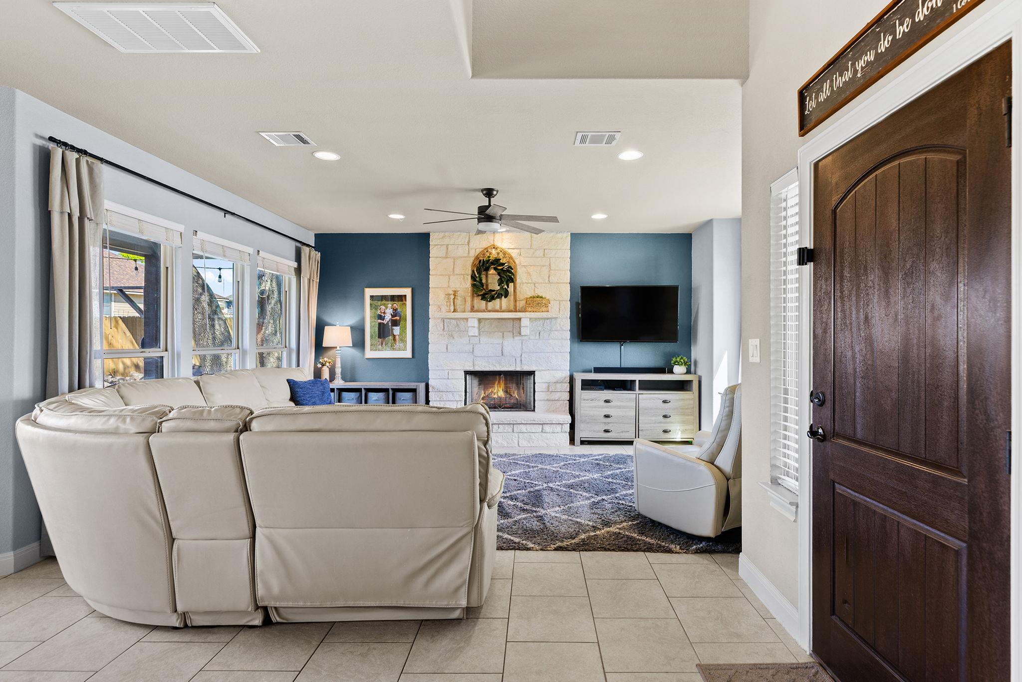 104 Carmen Cv, Burnet, TX 78611