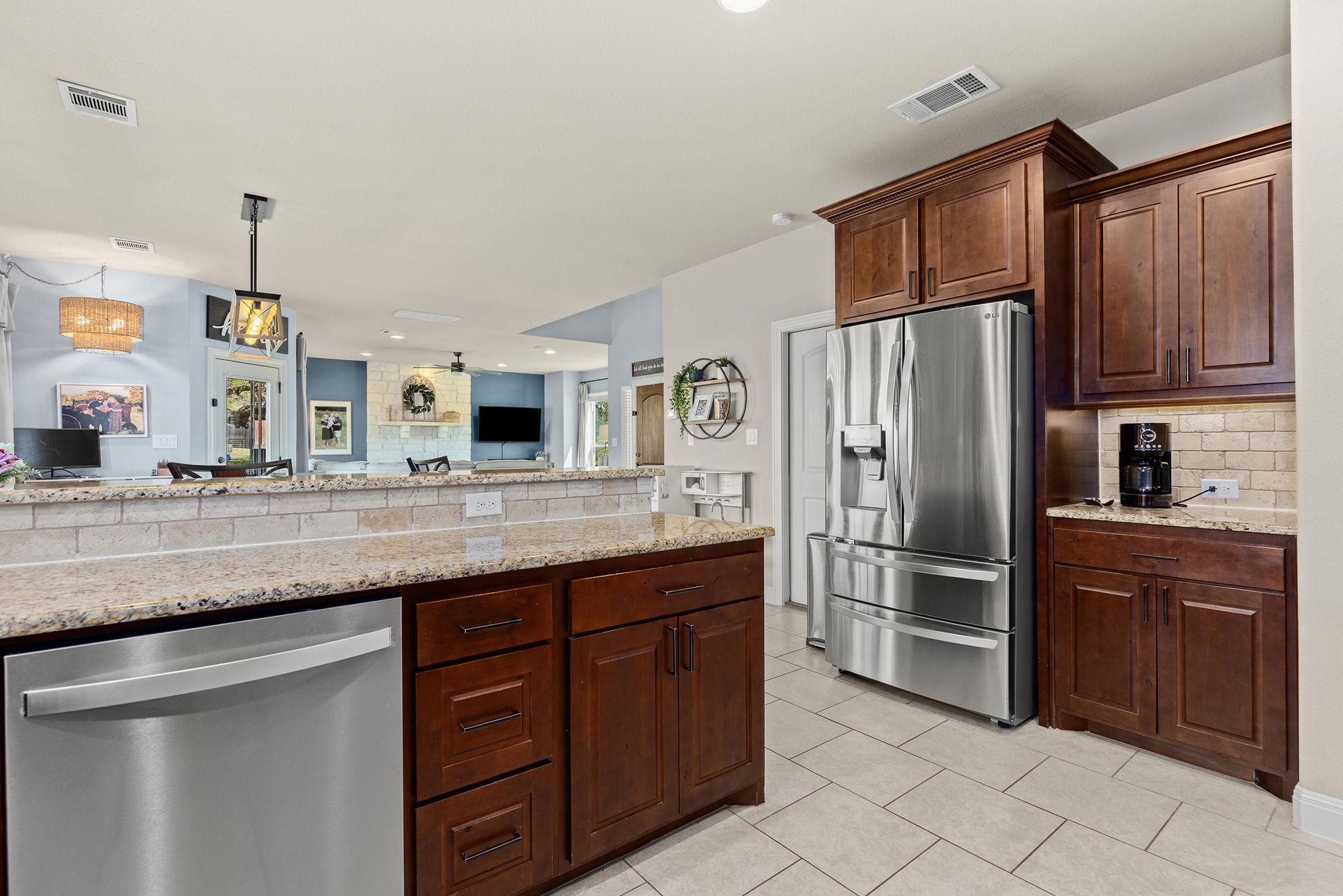 104 Carmen Cv, Burnet, TX 78611