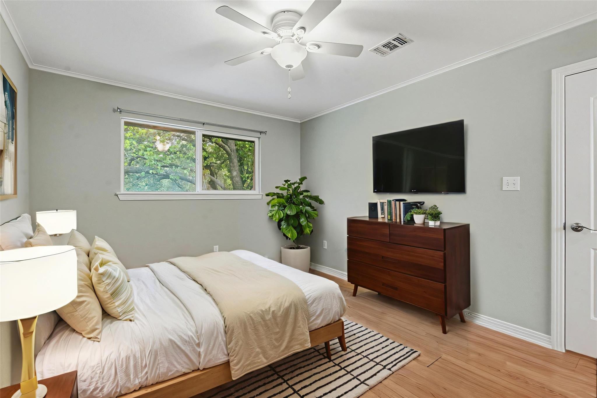 1422 Collier St # 203, Austin, TX 78704