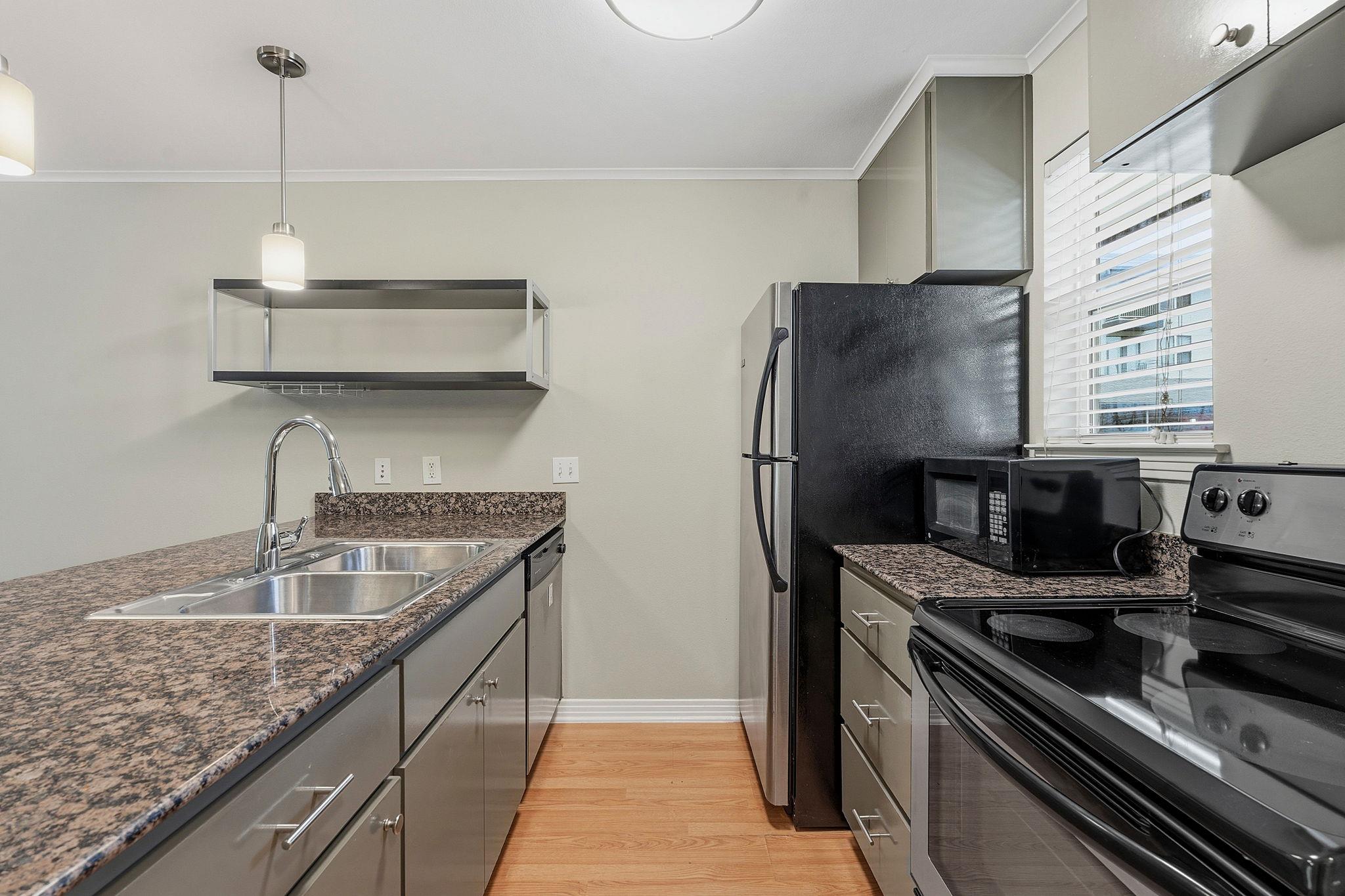 1422 Collier St # 203, Austin, TX 78704