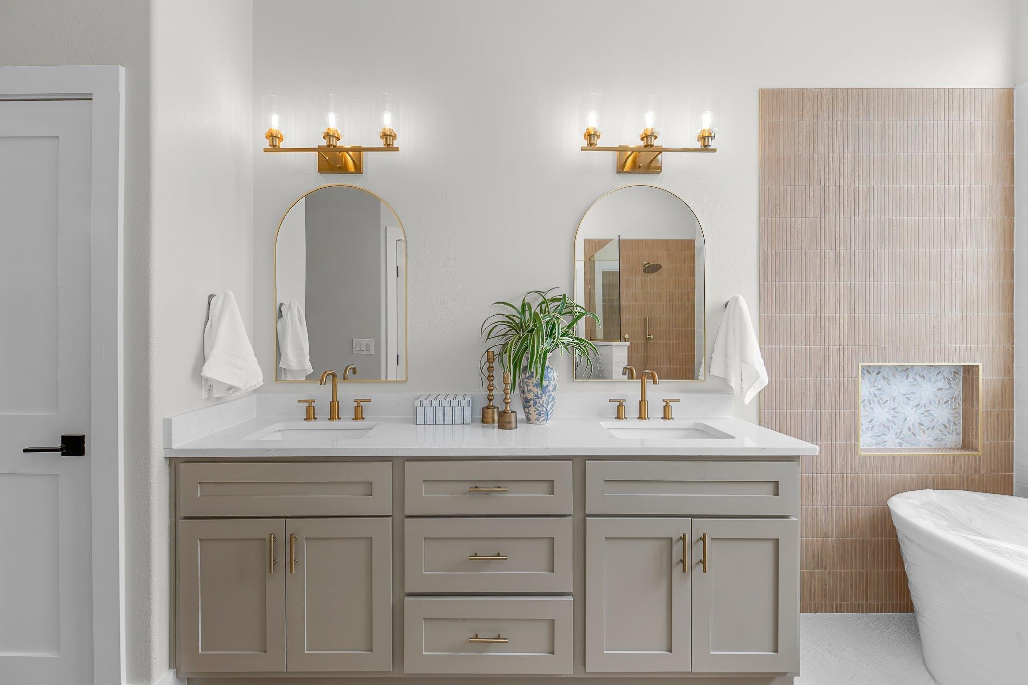 130 Crepe Myrtle Ln, Georgetown, TX 78633