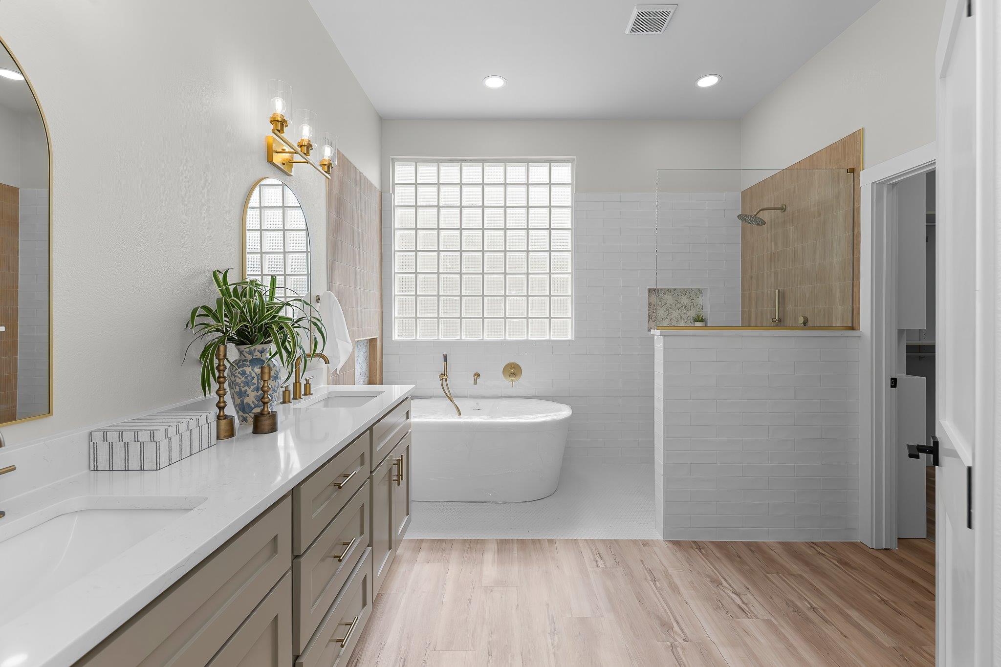 130 Crepe Myrtle Ln, Georgetown, TX 78633