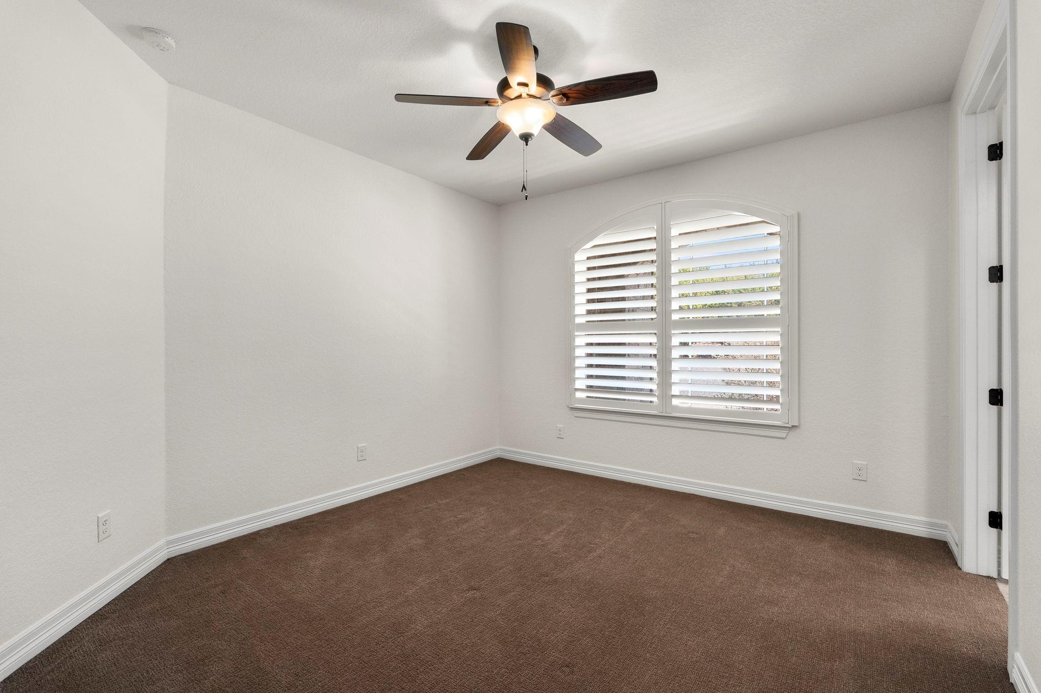 948 Lazy Diamond, Canyon Lake, TX 78133