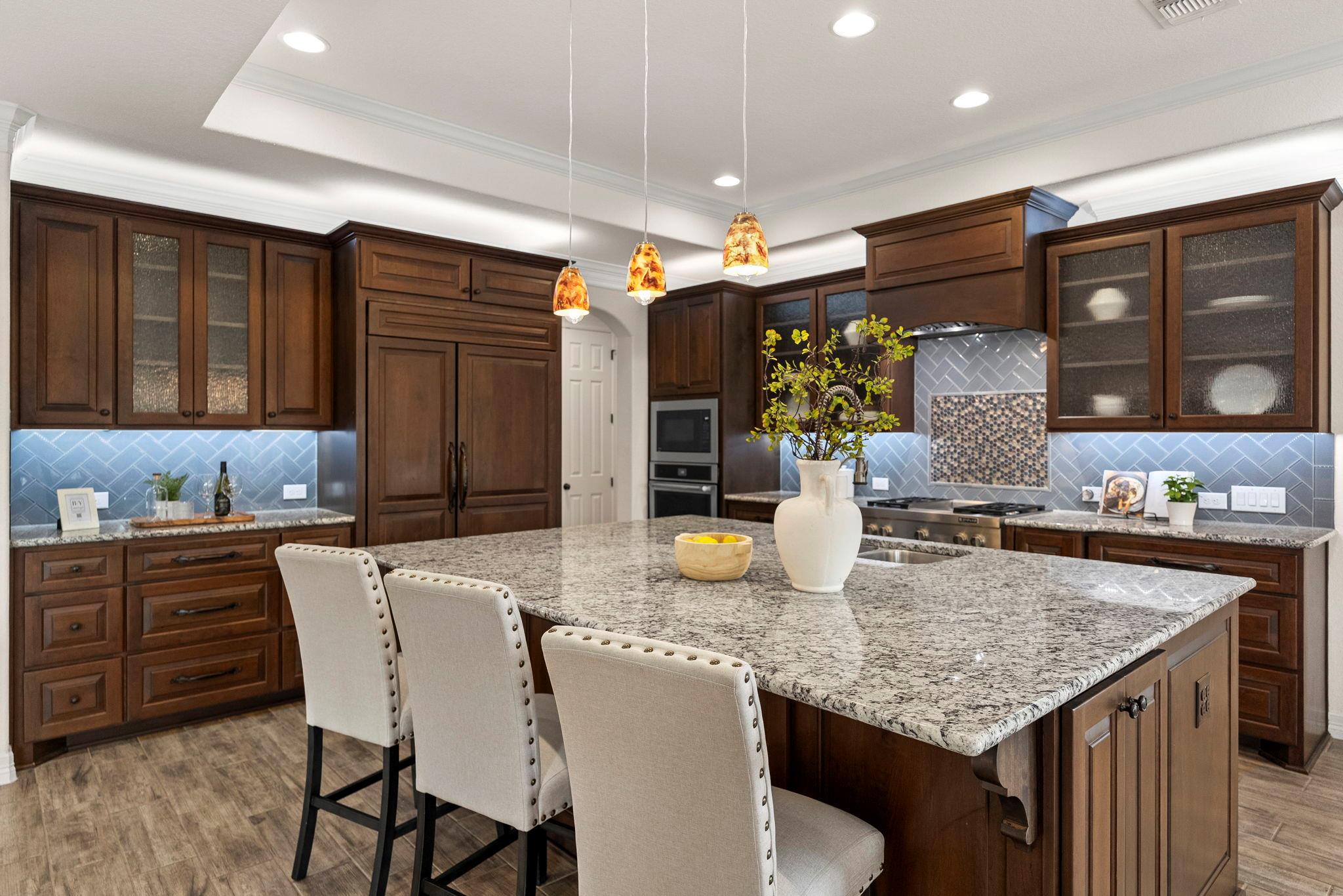 948 Lazy Diamond, Canyon Lake, TX 78133