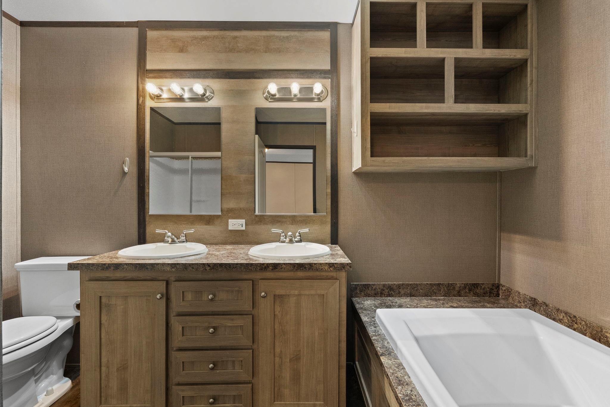 948 Lazy Diamond, Canyon Lake, TX 78133