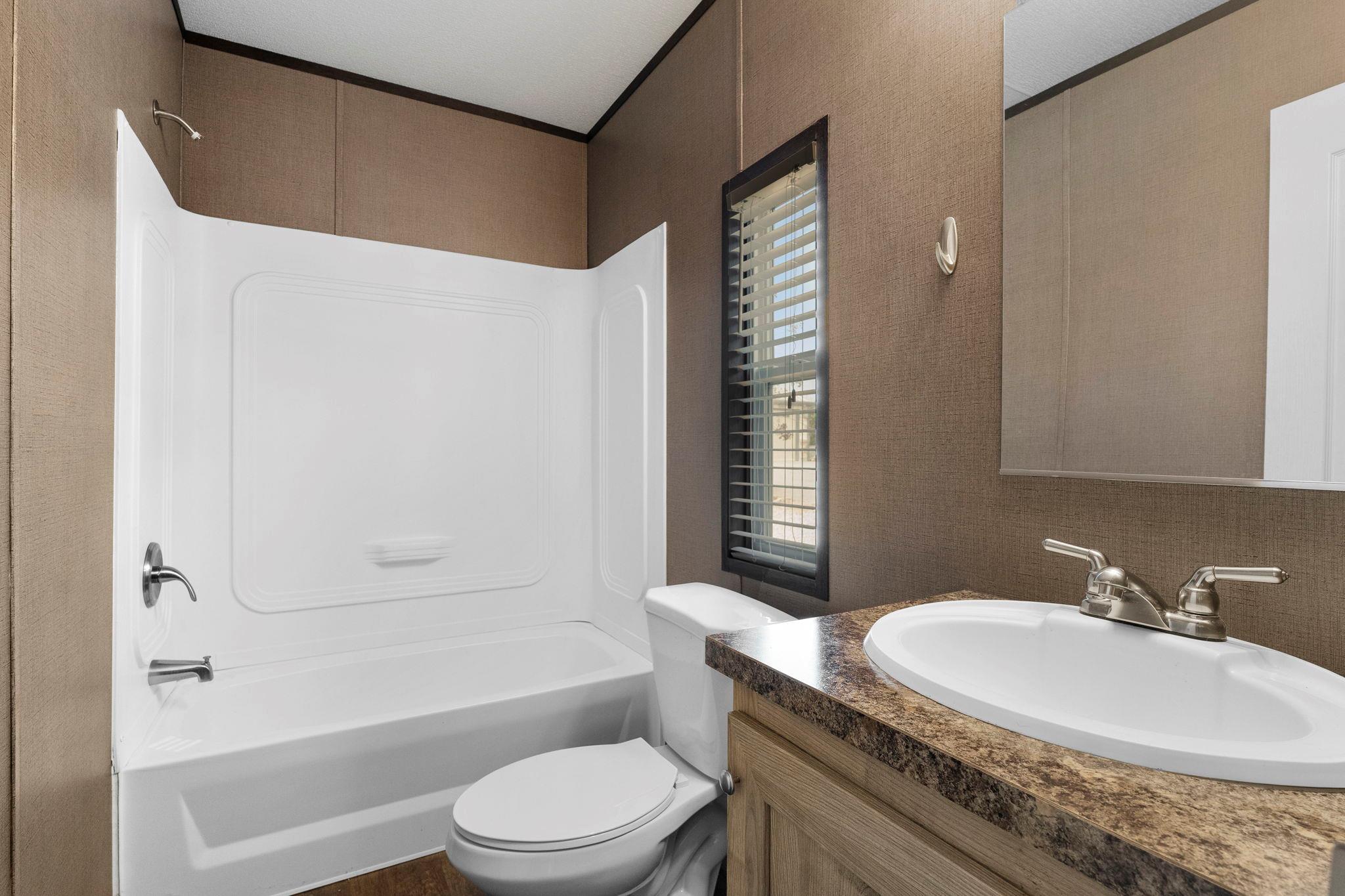 948 Lazy Diamond, Canyon Lake, TX 78133