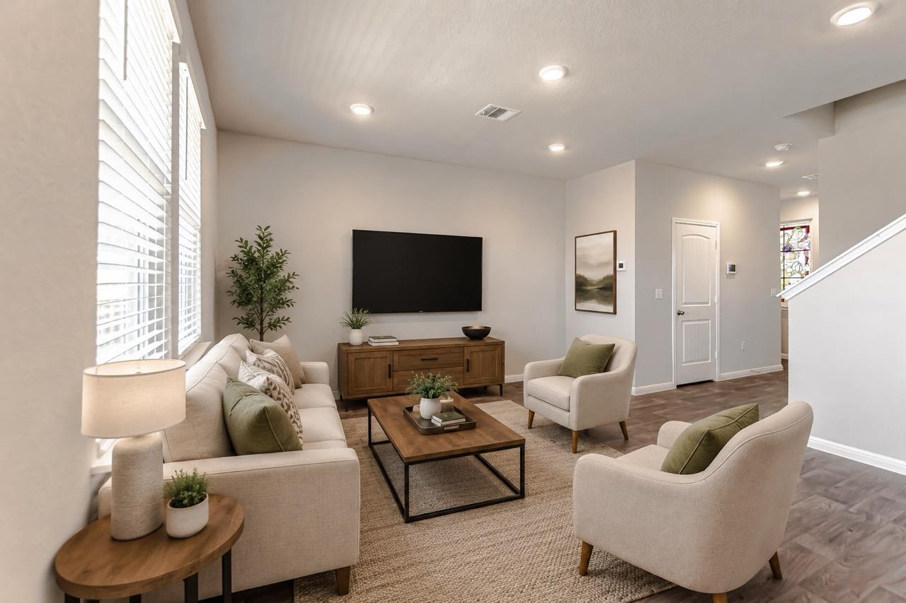 114 Mercer St, Bastrop, TX 78602