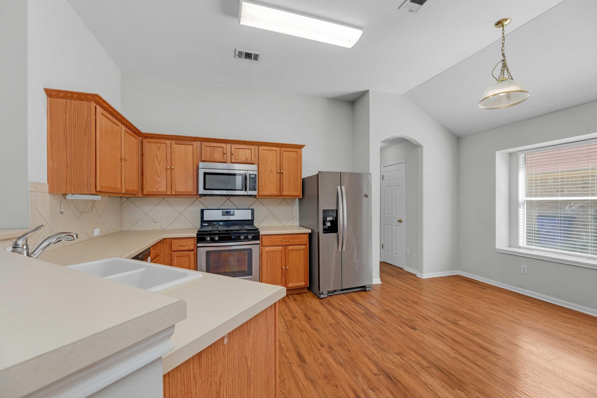 631 Columbine Ave, Cedar Park, TX 78613