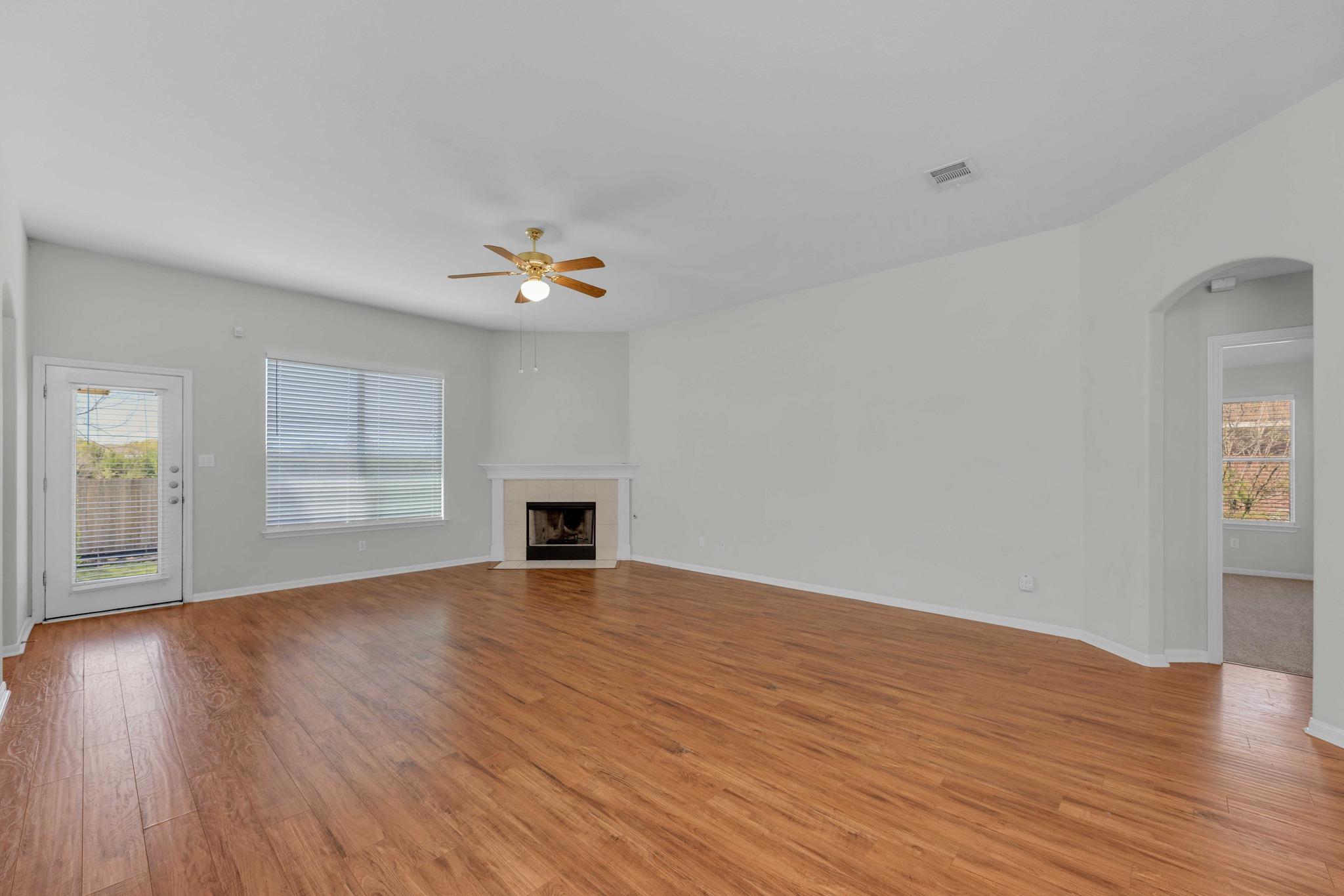 631 Columbine Ave, Cedar Park, TX 78613