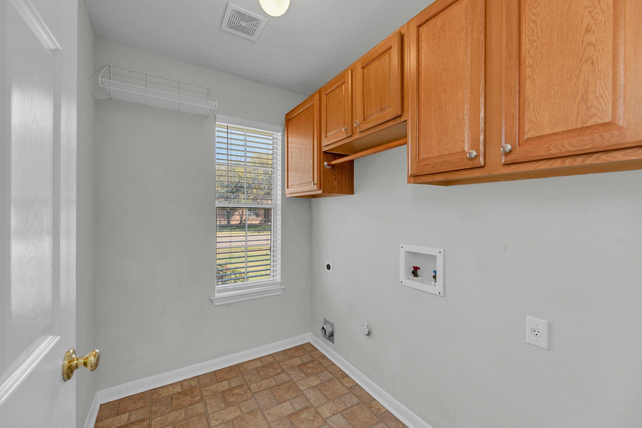 631 Columbine Ave, Cedar Park, TX 78613