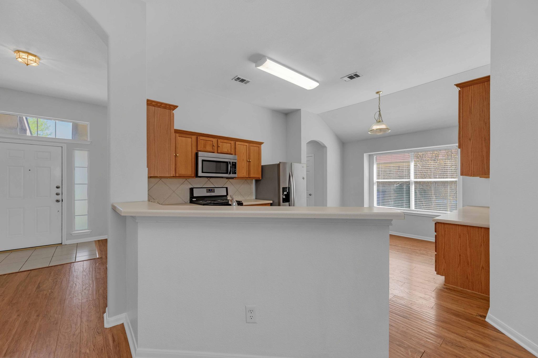 631 Columbine Ave, Cedar Park, TX 78613