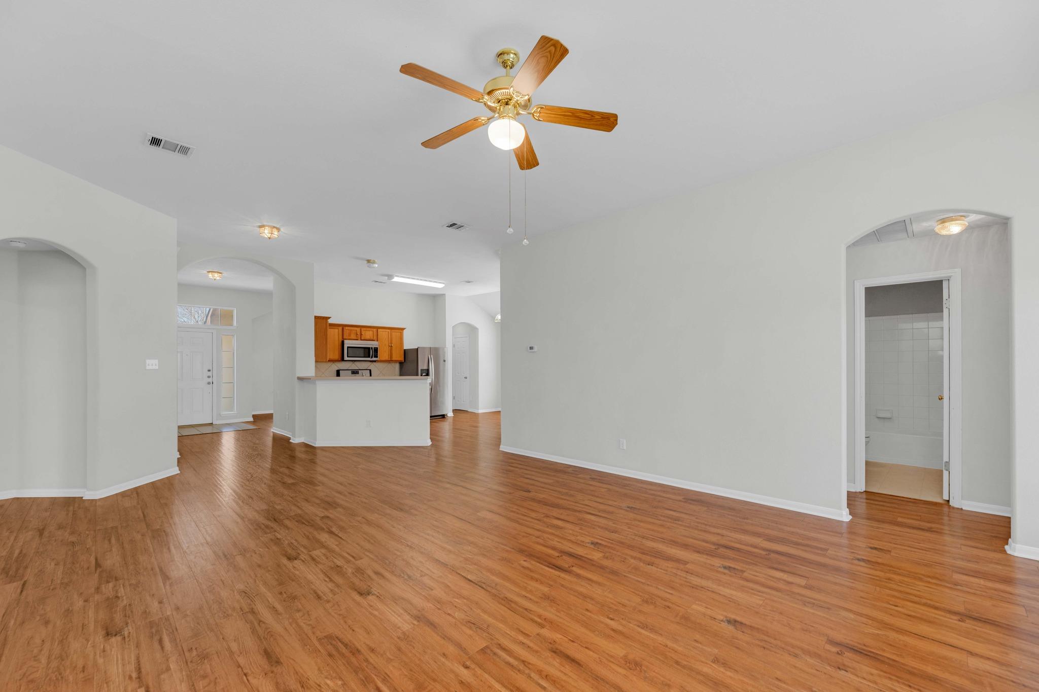 631 Columbine Ave, Cedar Park, TX 78613