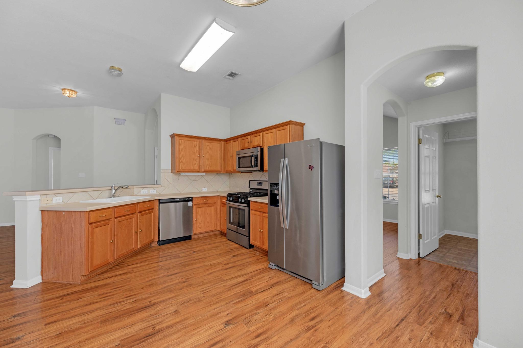 631 Columbine Ave, Cedar Park, TX 78613