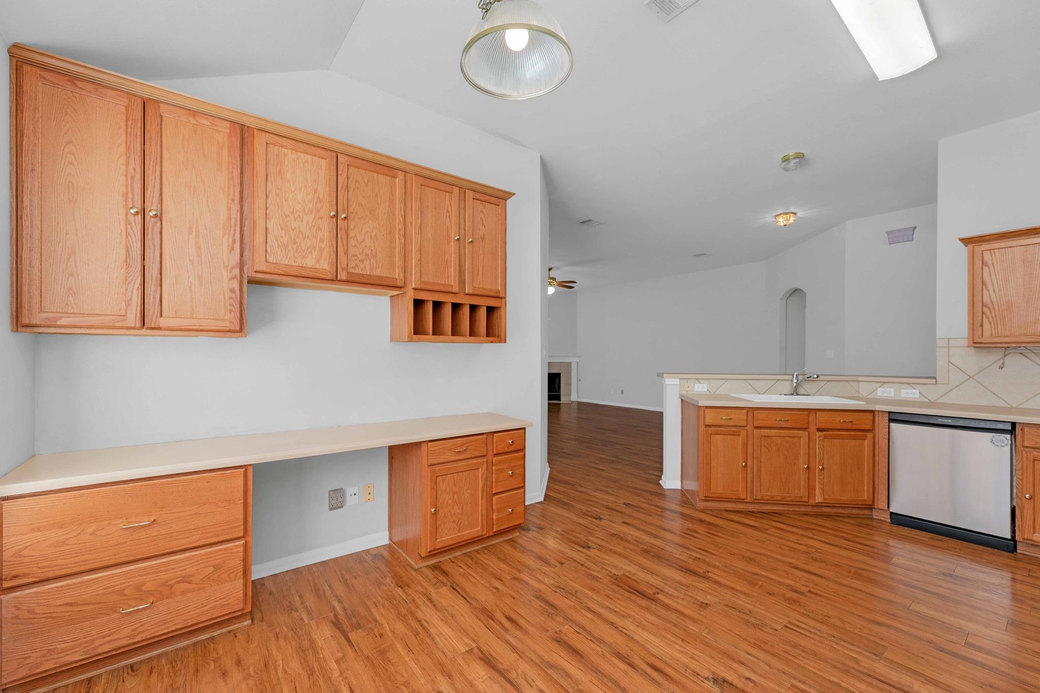 631 Columbine Ave, Cedar Park, TX 78613