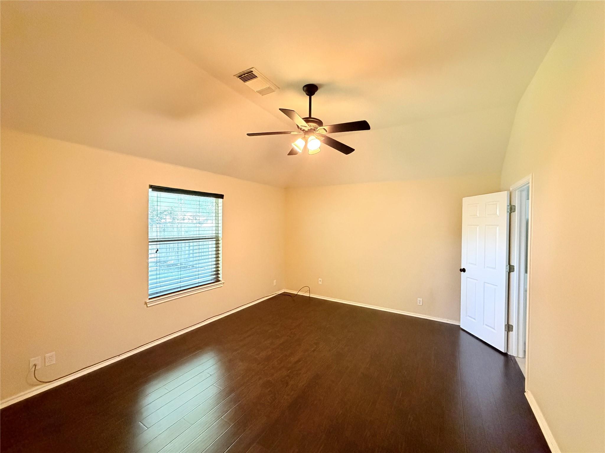 4415 Hunters Lodge Dr, Round Rock, TX 78681