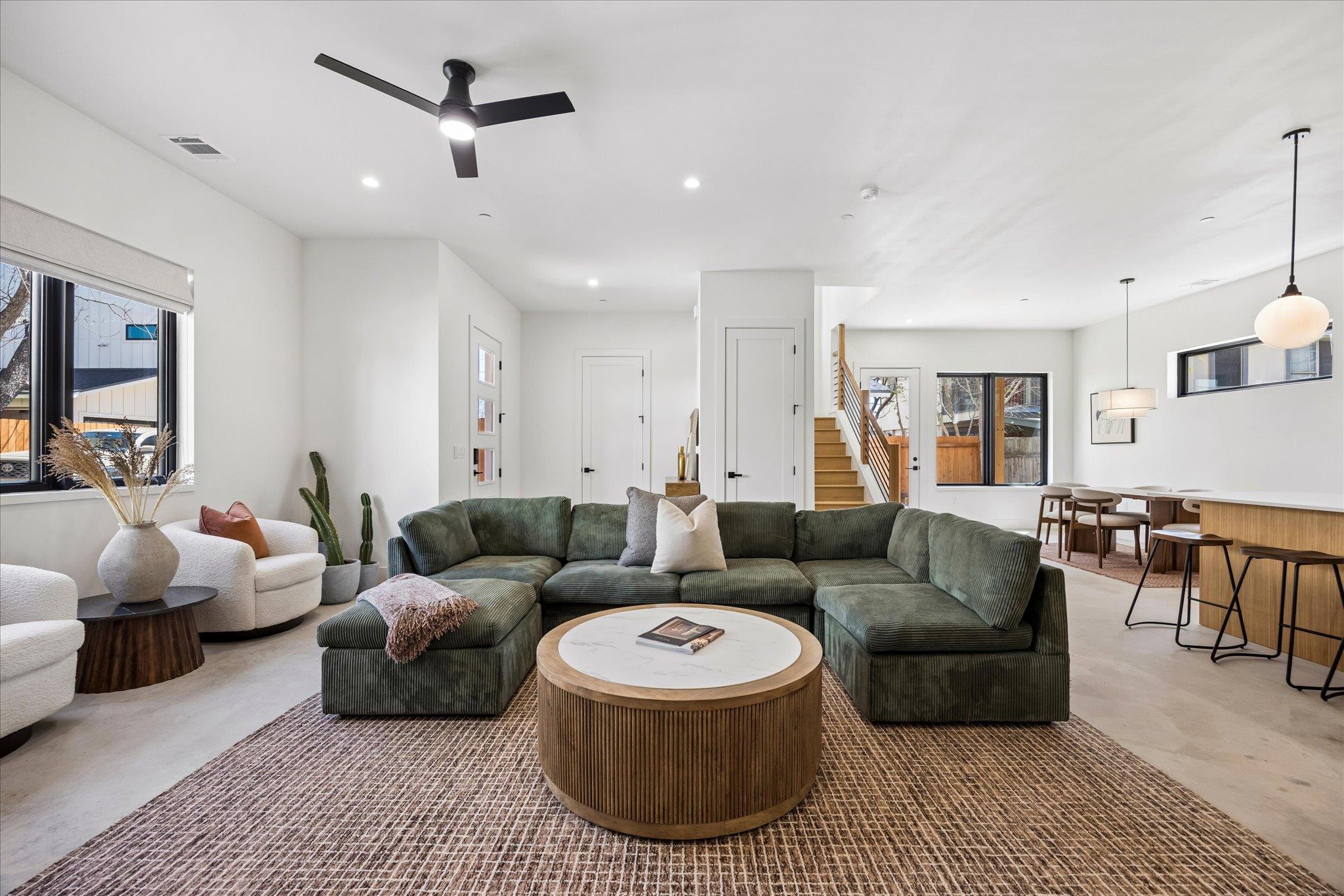 4416 S 1st St # 2, Austin, TX 78745