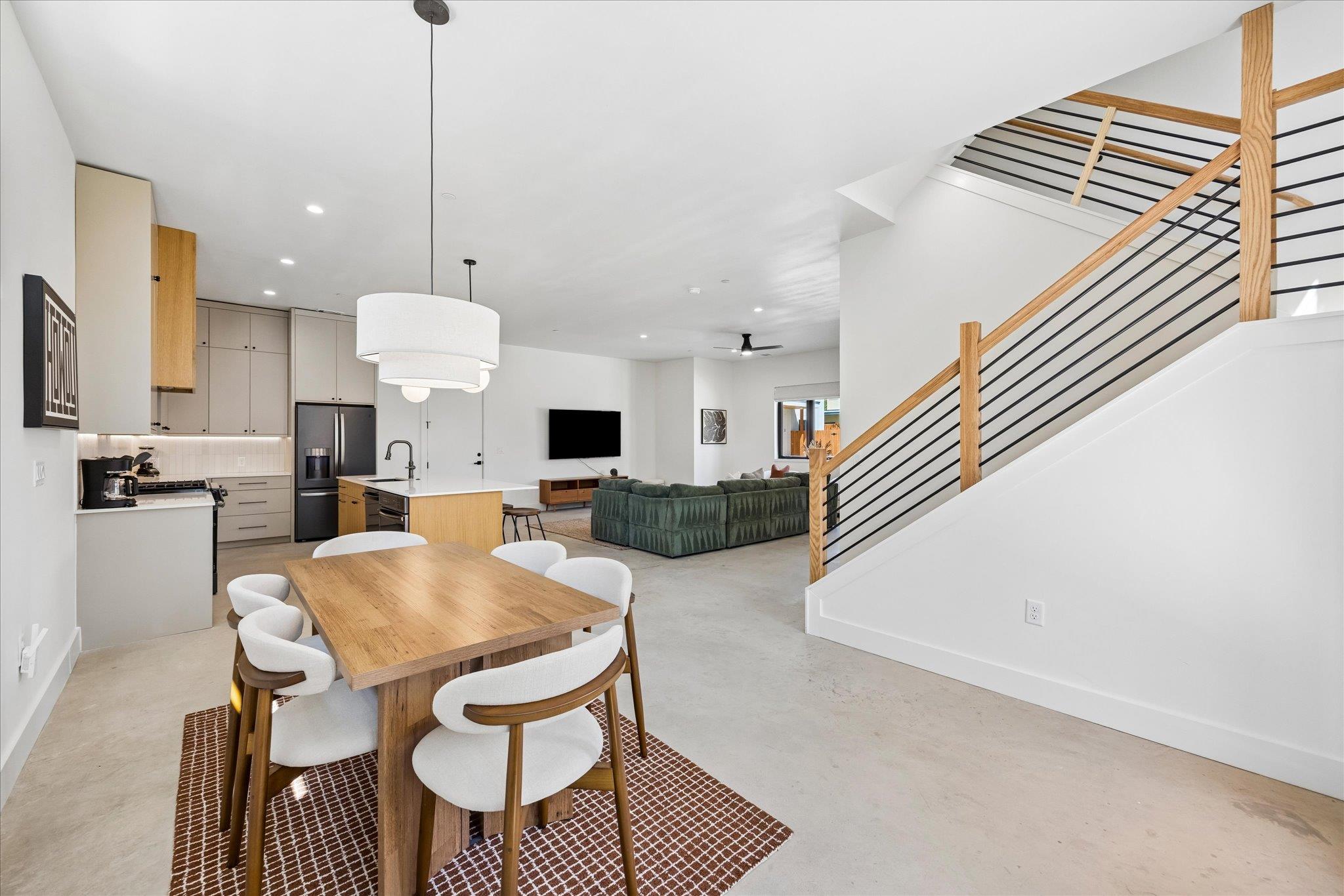 4416 S 1st St # 2, Austin, TX 78745