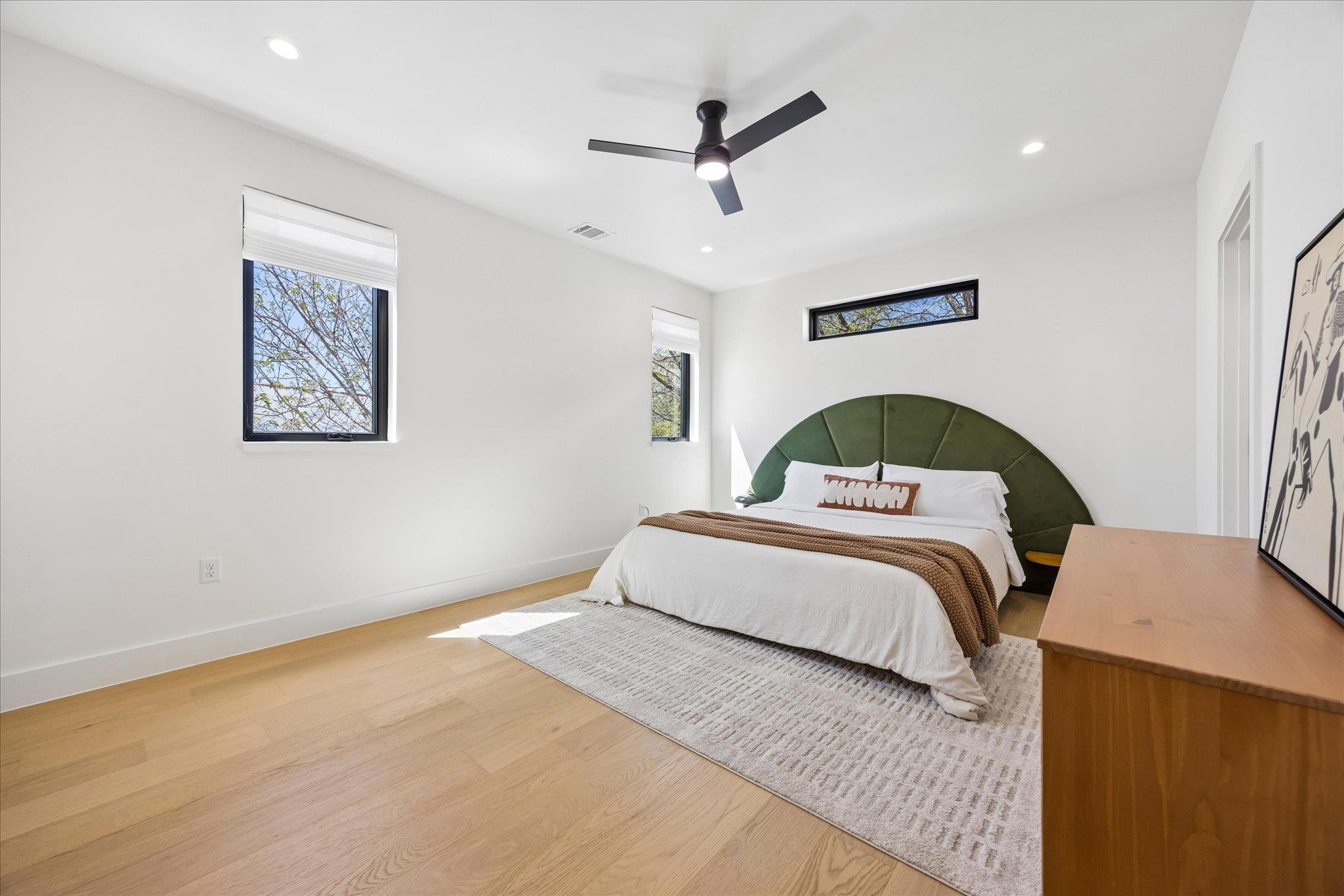 4416 S 1st St # 2, Austin, TX 78745