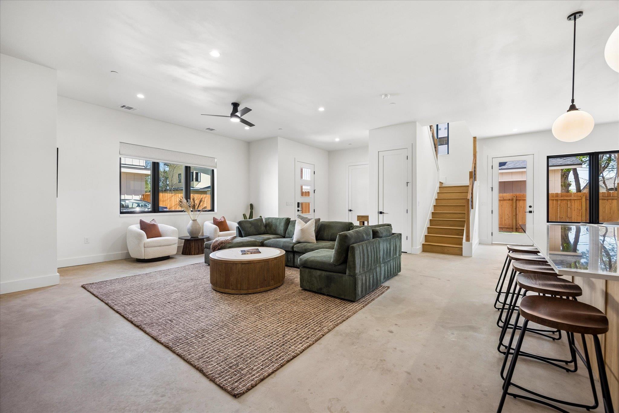 4416 S 1st St # 2, Austin, TX 78745