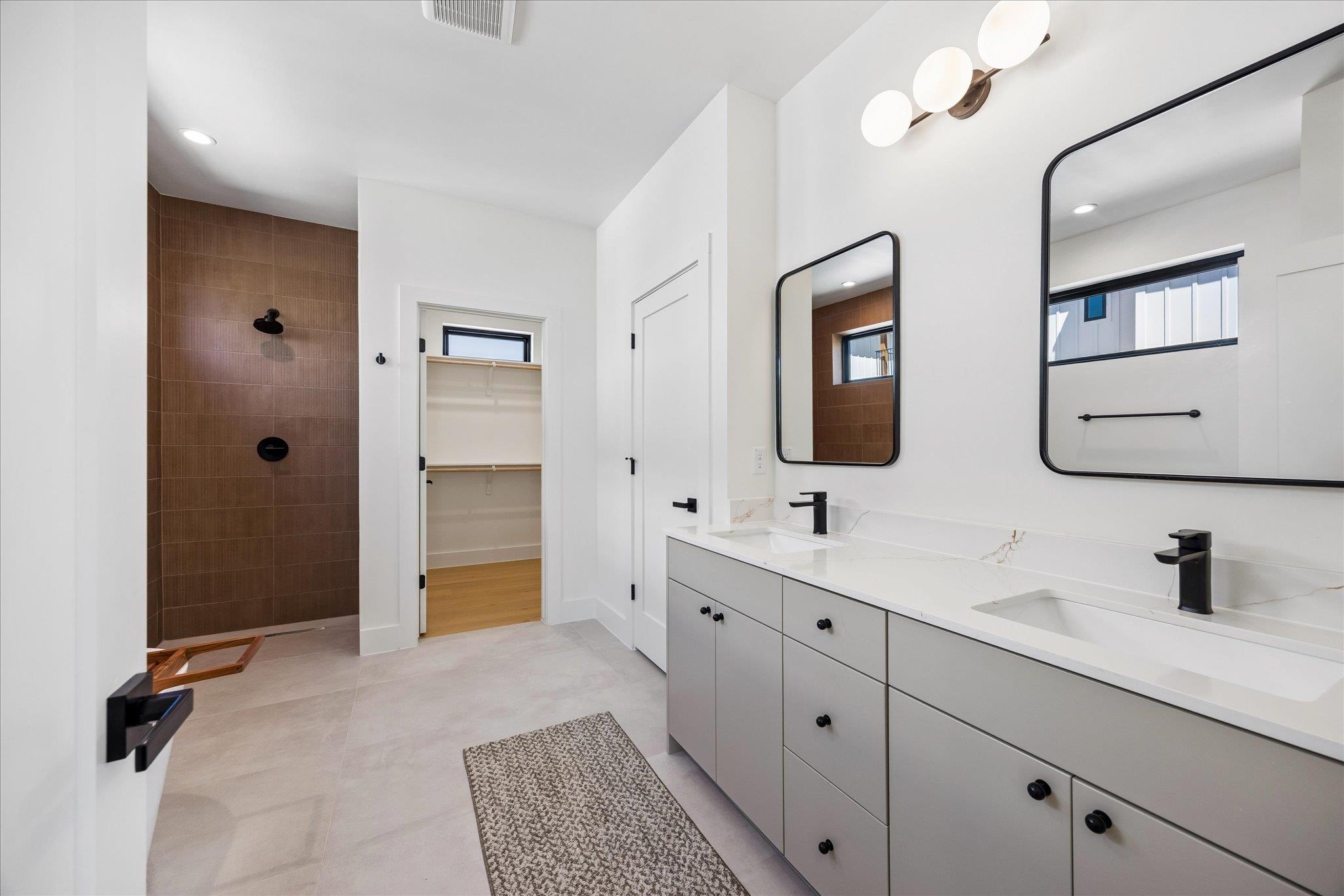 4416 S 1st St # 2, Austin, TX 78745