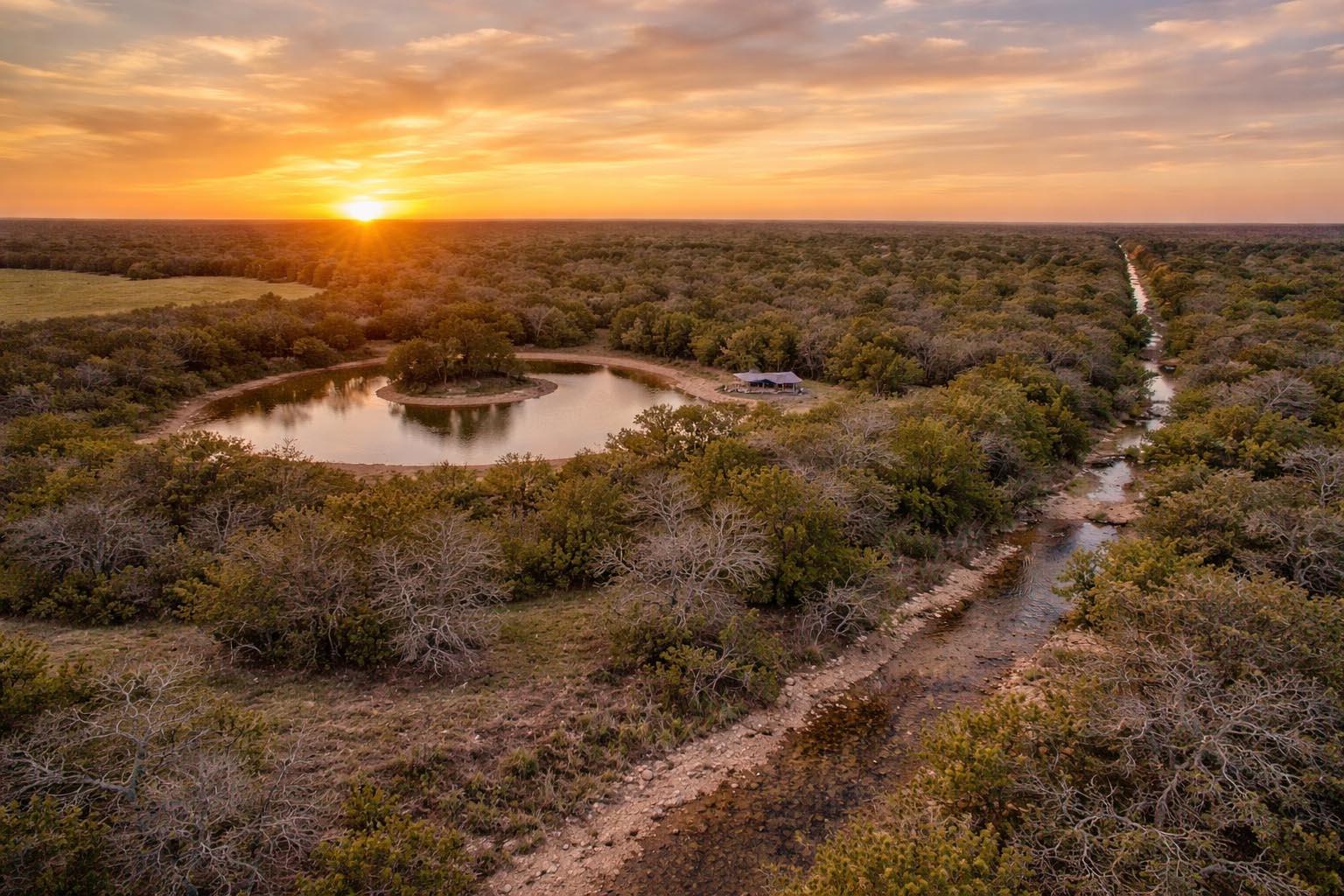 1839 County Road 103, Columbus, TX 78934