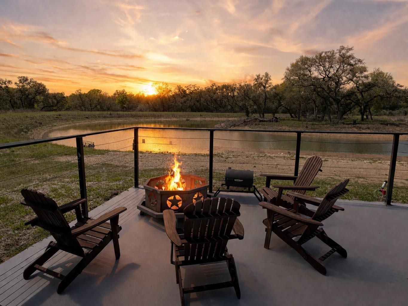 1839 County Road 103, Columbus, TX 78934