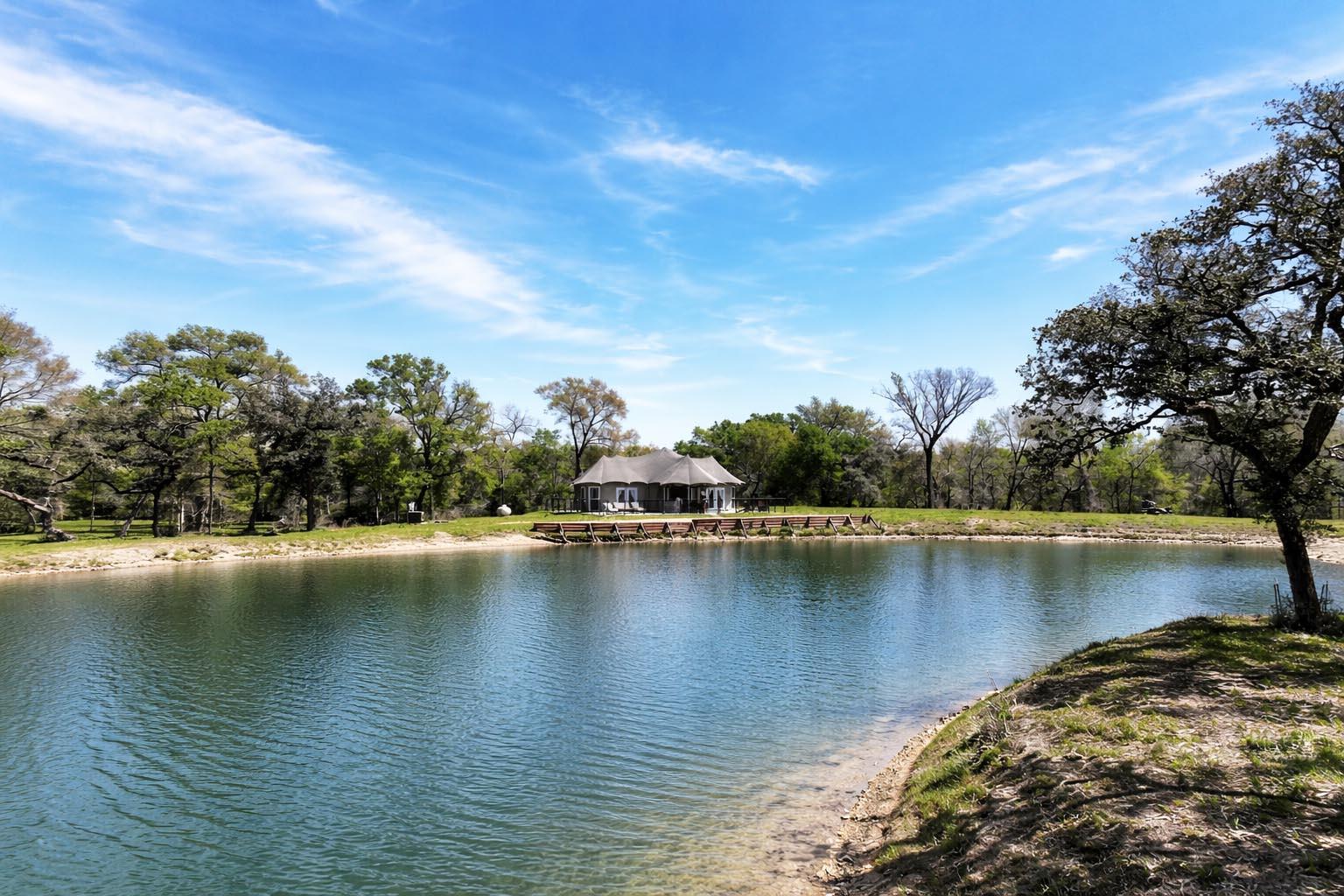 1839 County Road 103, Columbus, TX 78934