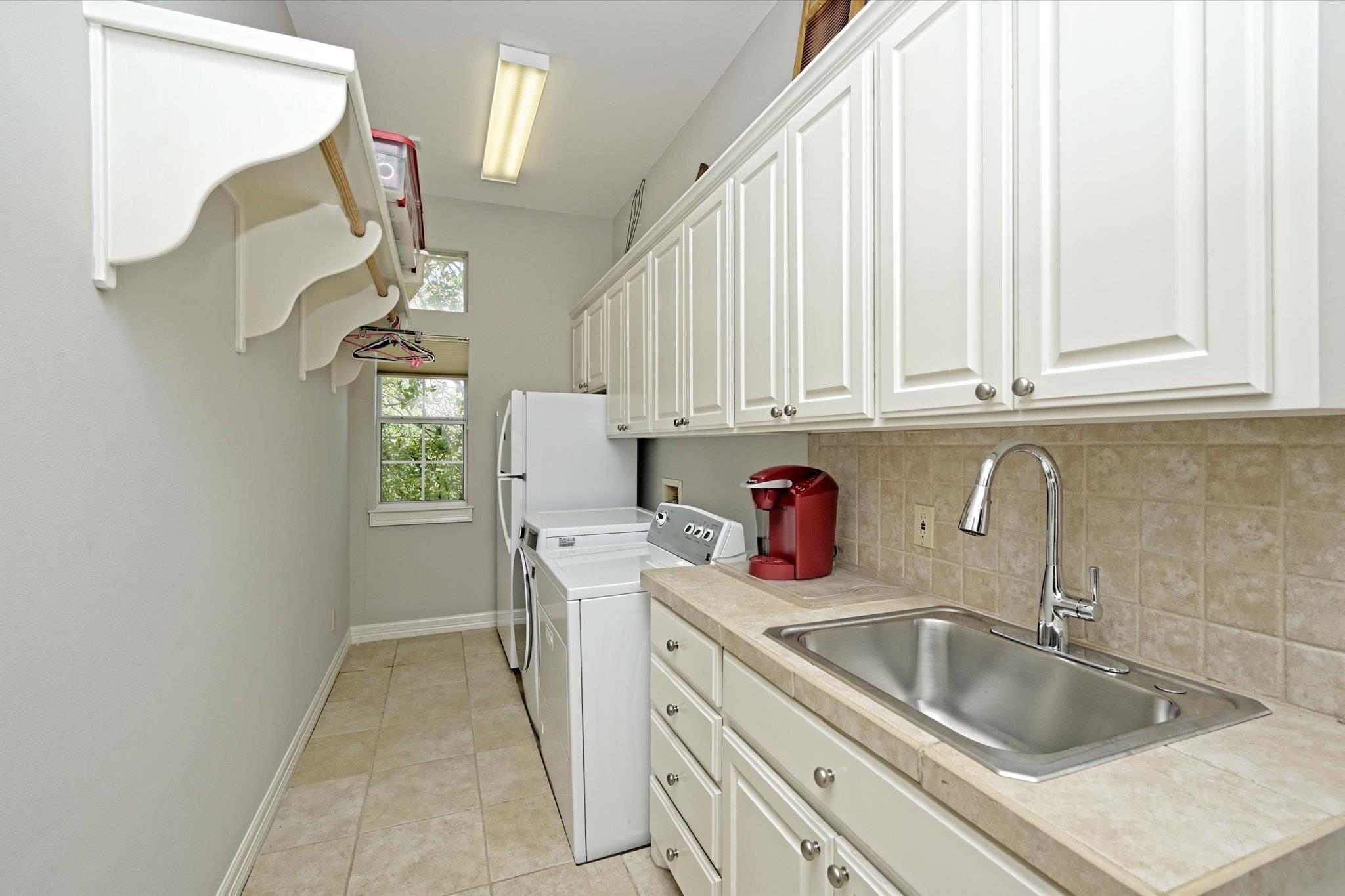 4912 Interlachen Ln, Austin, TX 78747