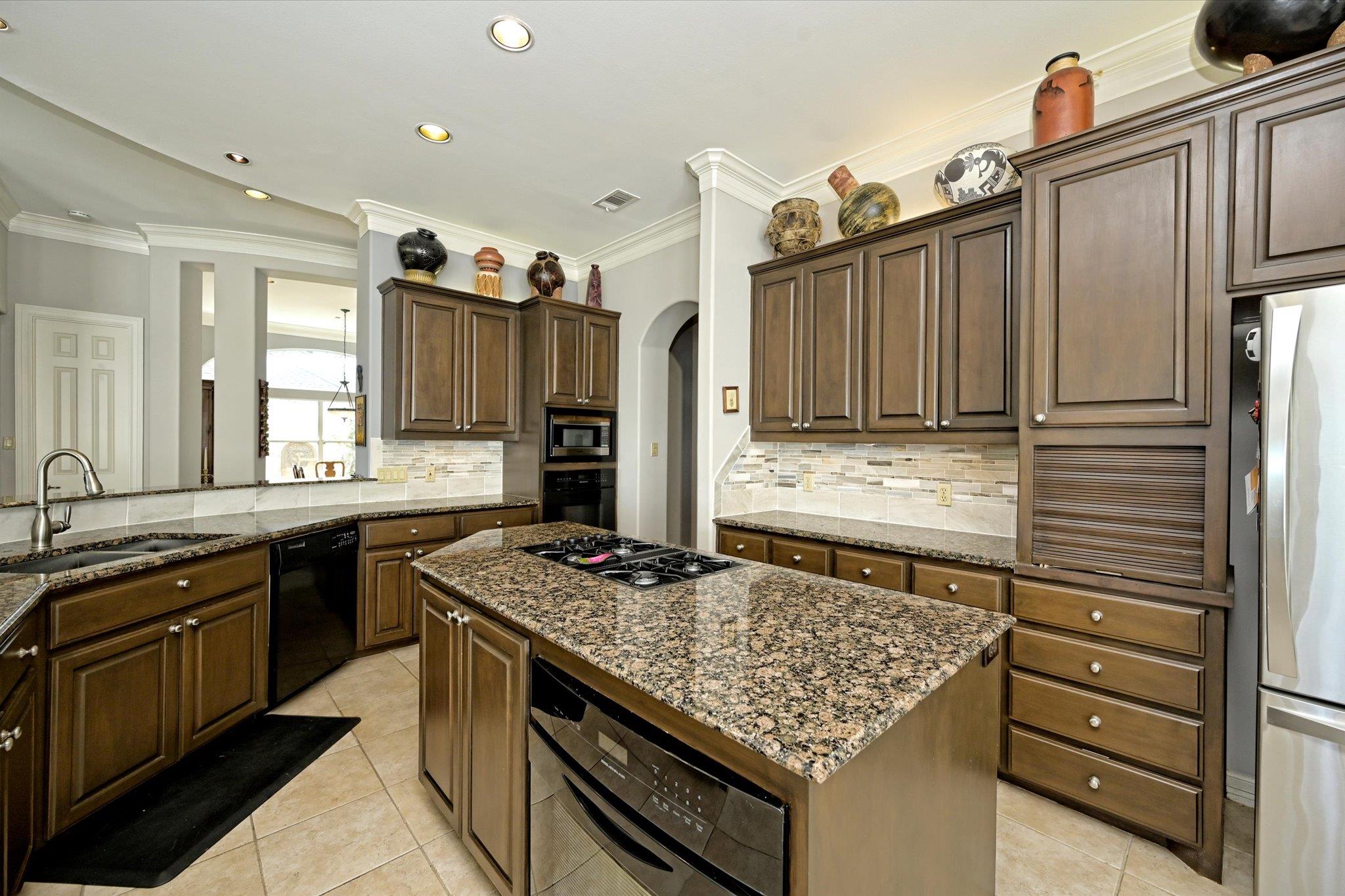 4912 Interlachen Ln, Austin, TX 78747