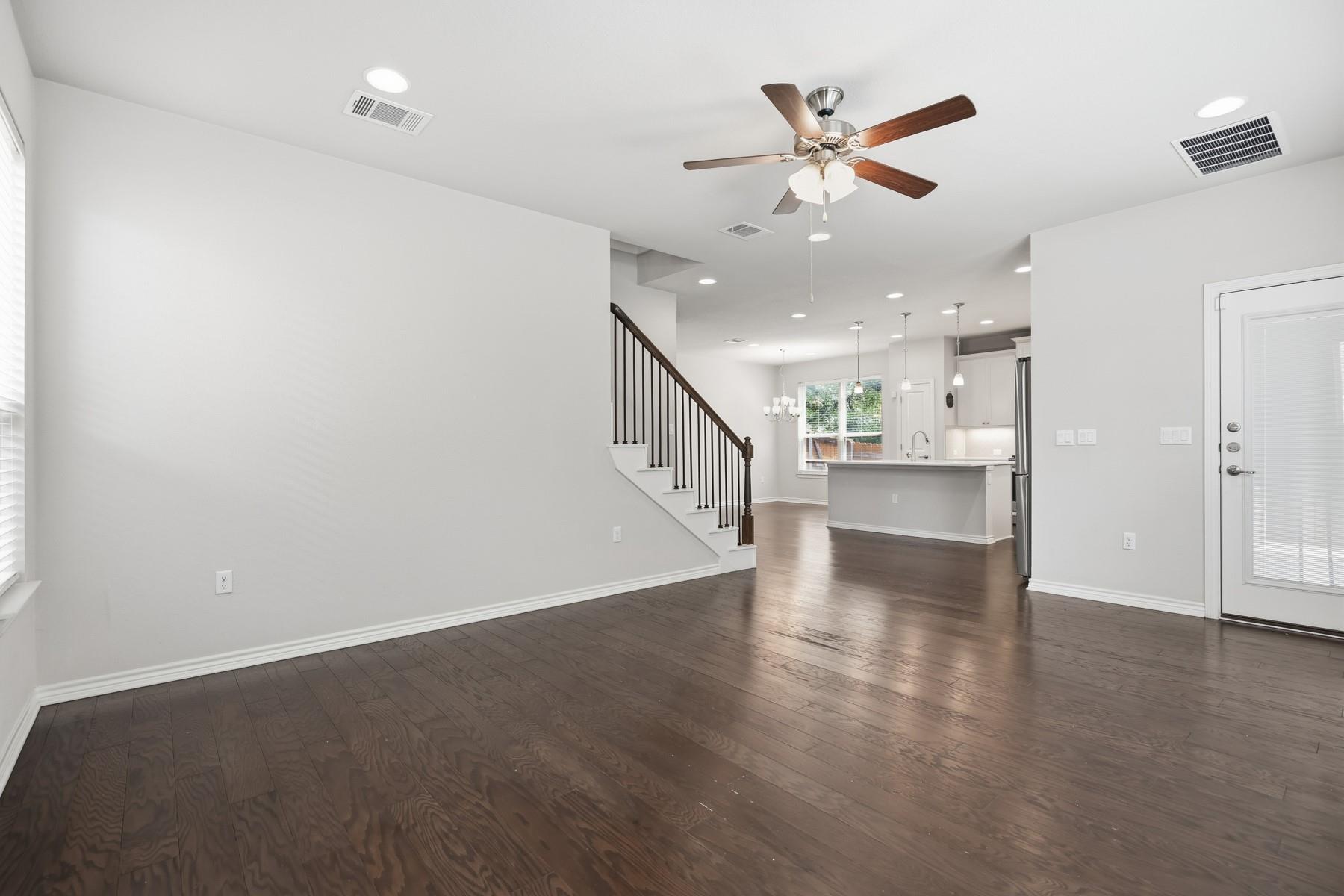 9001 Palmito Dr # 105, Austin, TX 78717