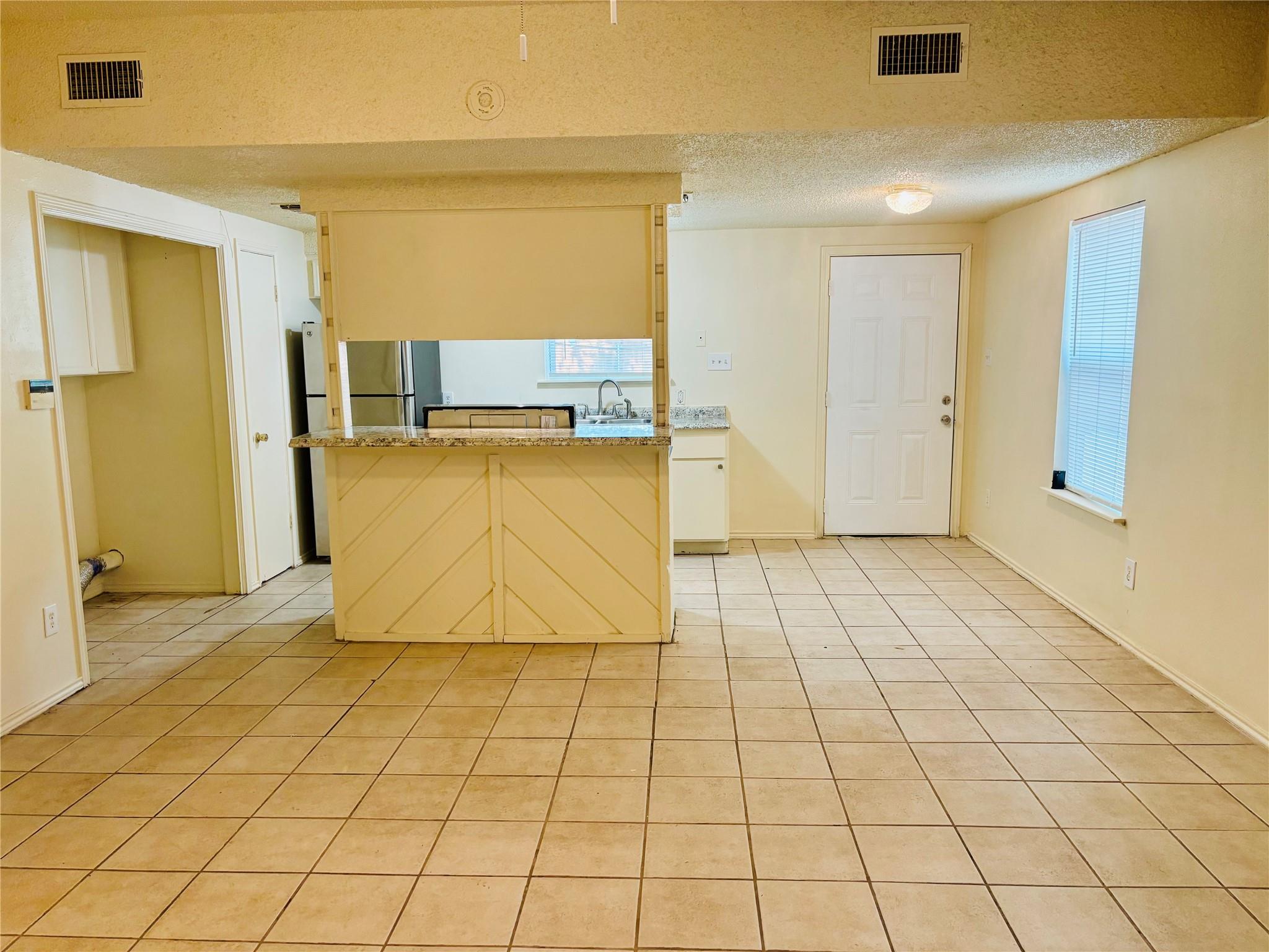 1206 Tartan Ln # B, Austin, TX 78753