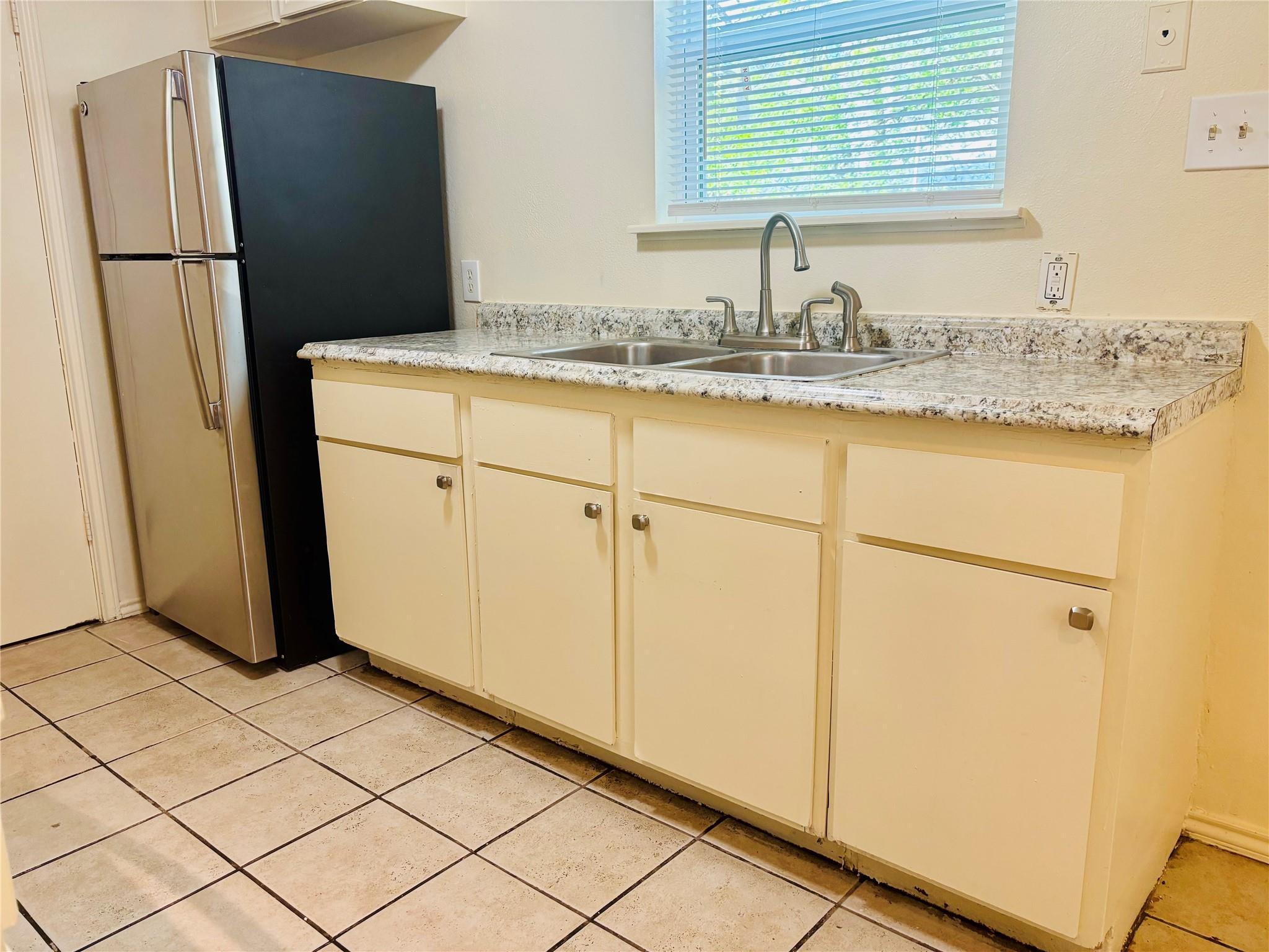 1206 Tartan Ln # B, Austin, TX 78753