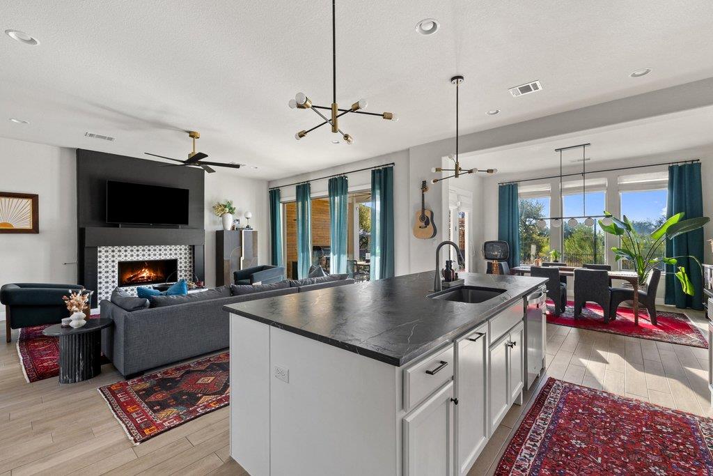 2503 Sunset Vista Cir # 132, Spicewood, TX 78669