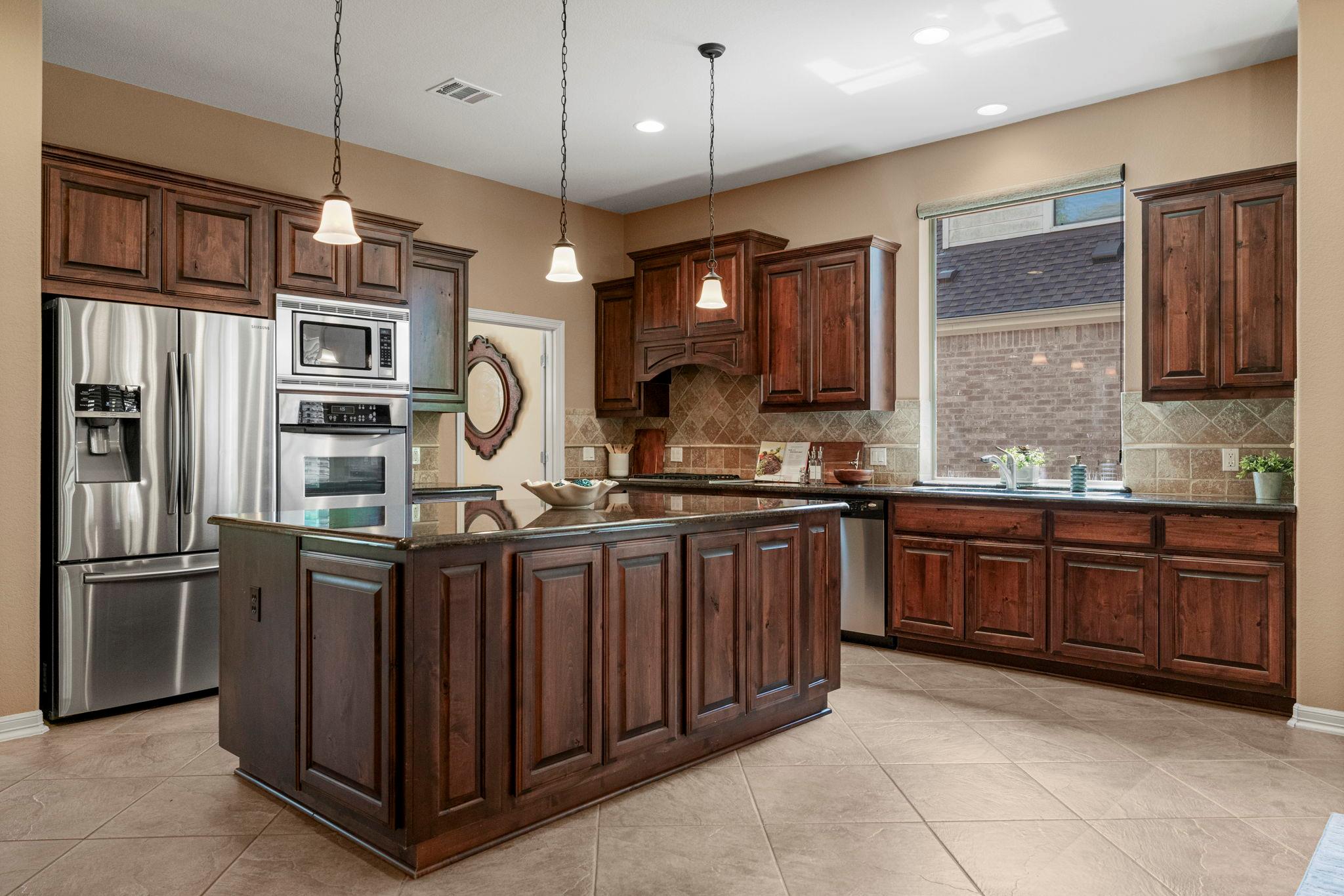 175 Empire Ct, Austin, TX 78737