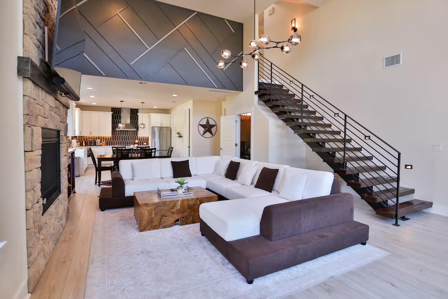 2203 Thornton Rd # A, Austin, TX 78704