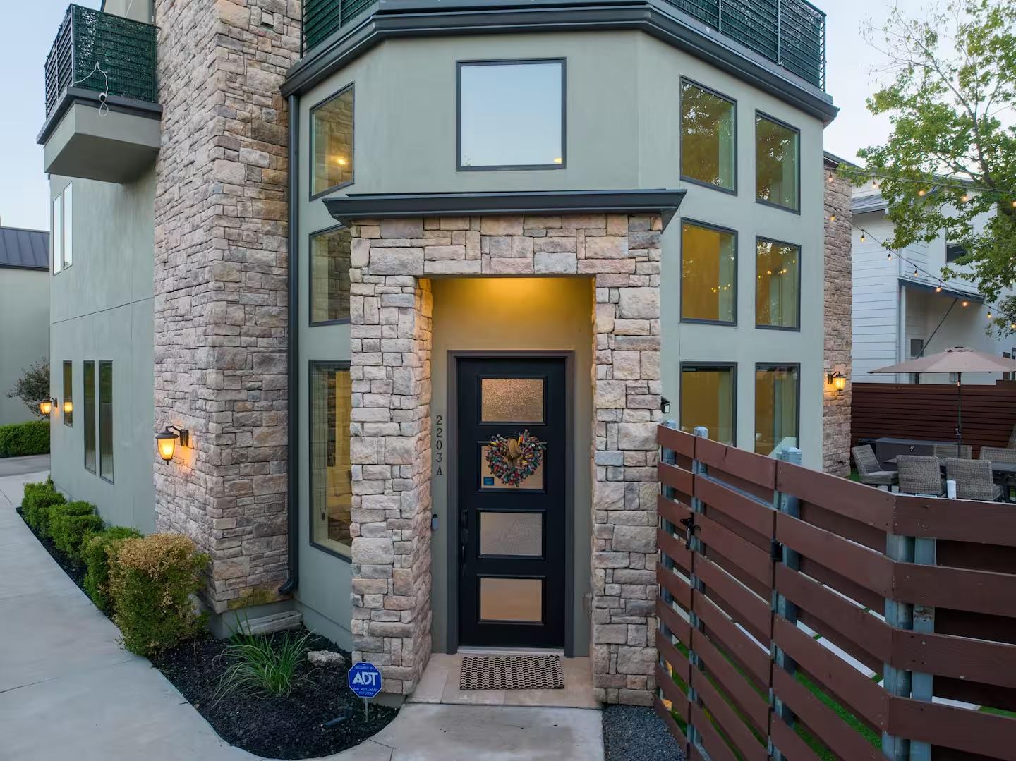 2203 Thornton Rd # A, Austin, TX 78704